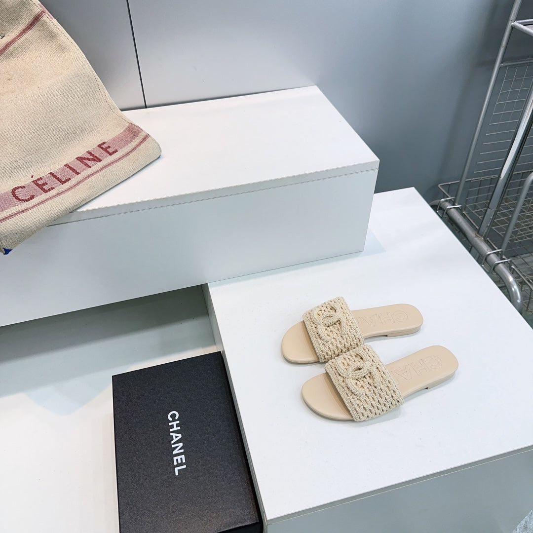 CC Flat Sandals Beige Knitted Sheepskin 628643