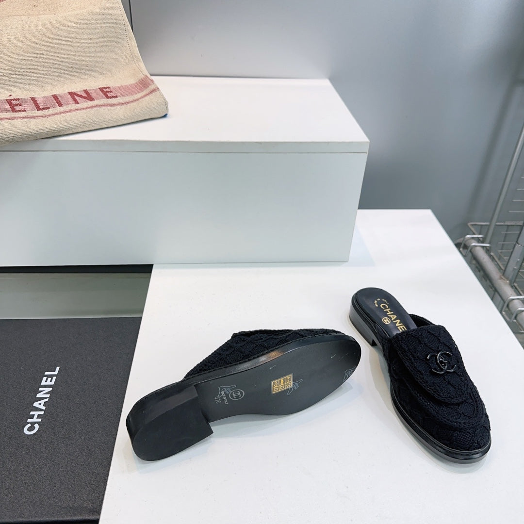 CC Loafers Half-Slip Sandals Black Wool Sheepskin 628645