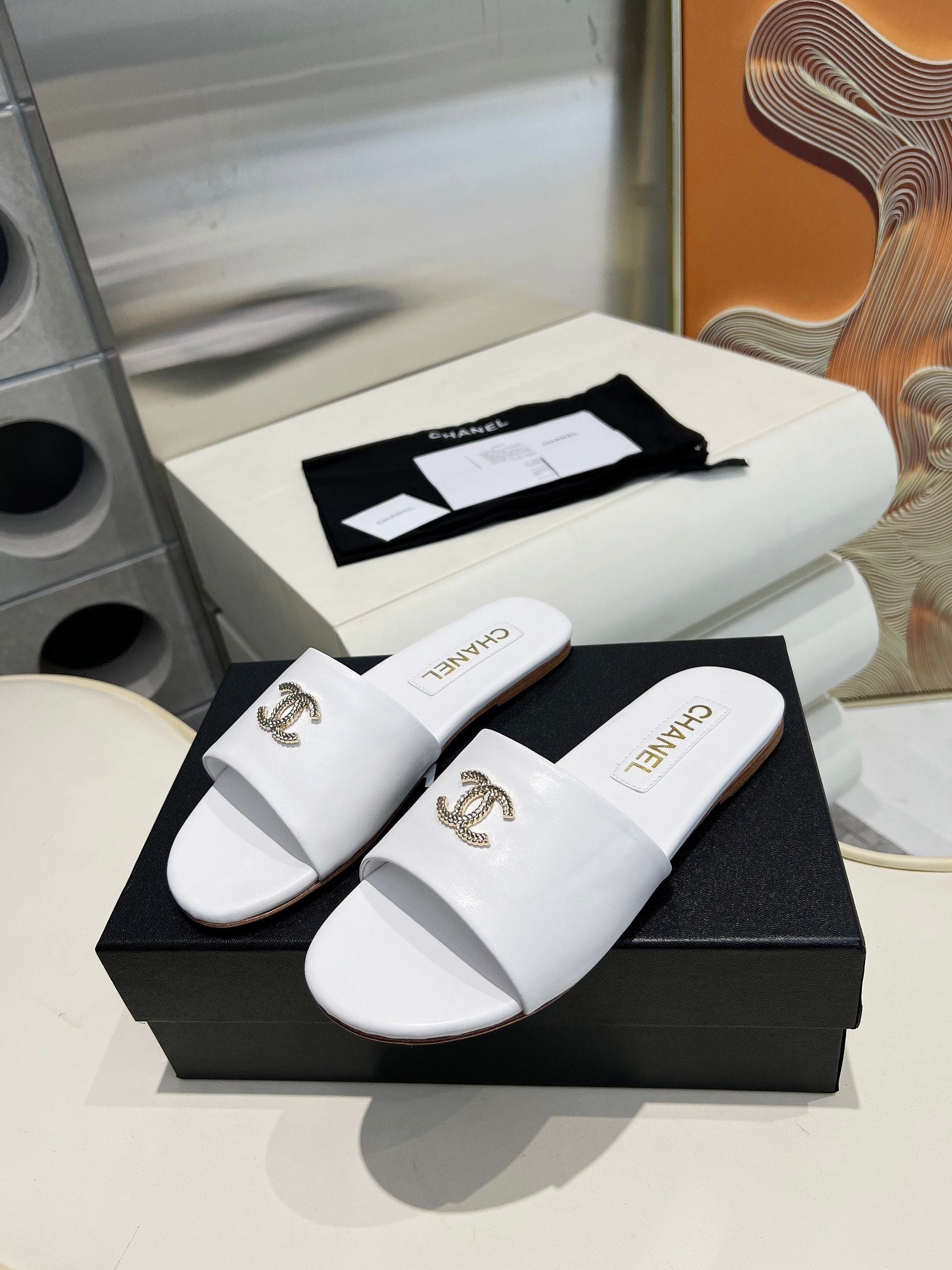 CC 26s Slide White Sheepskin 684903