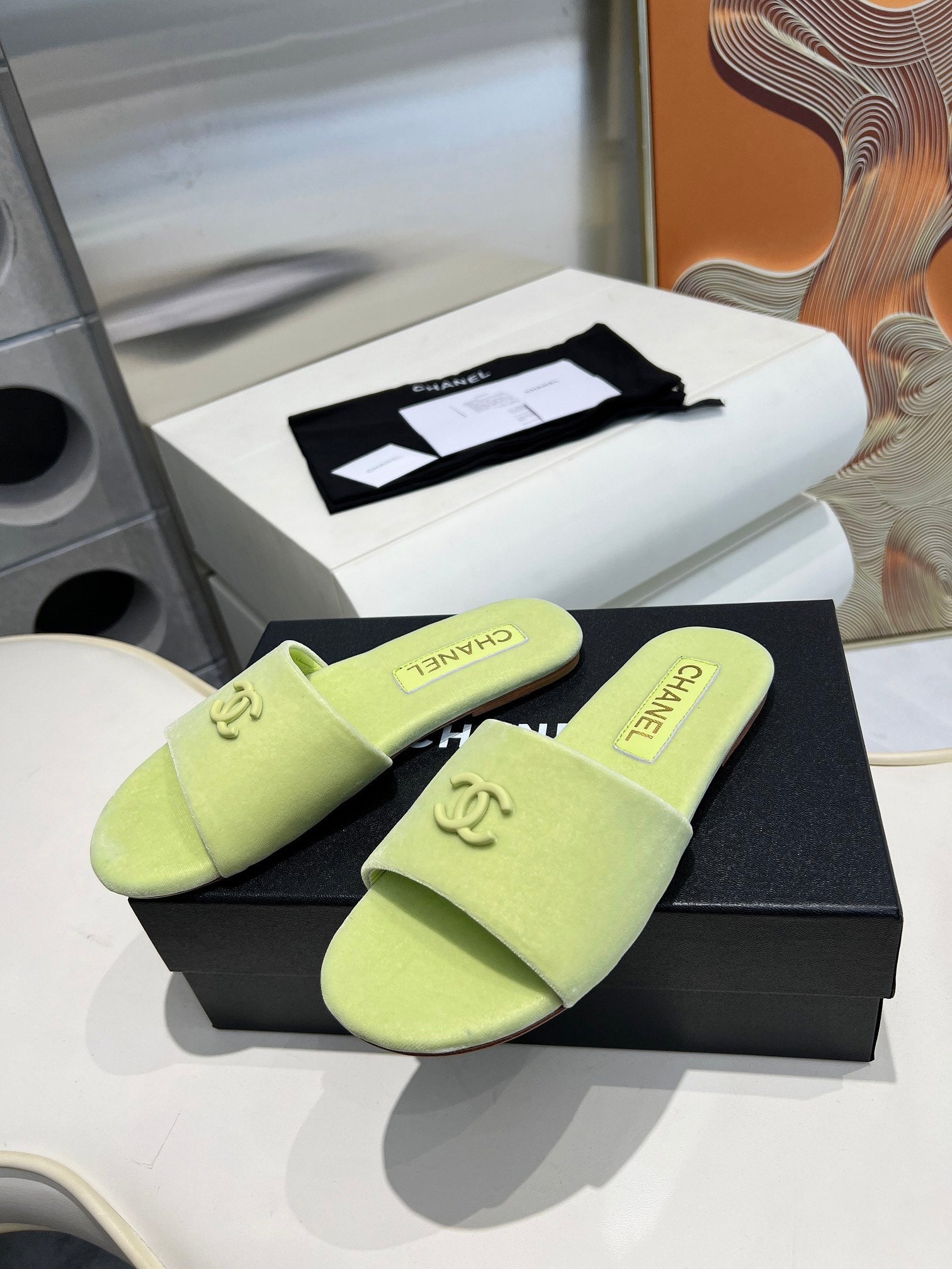 CC 26s Slide Light Green Velvet 684906