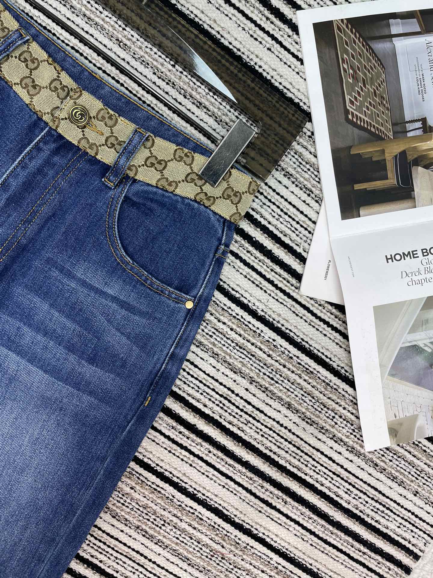 Gucci 26s Jeans 85