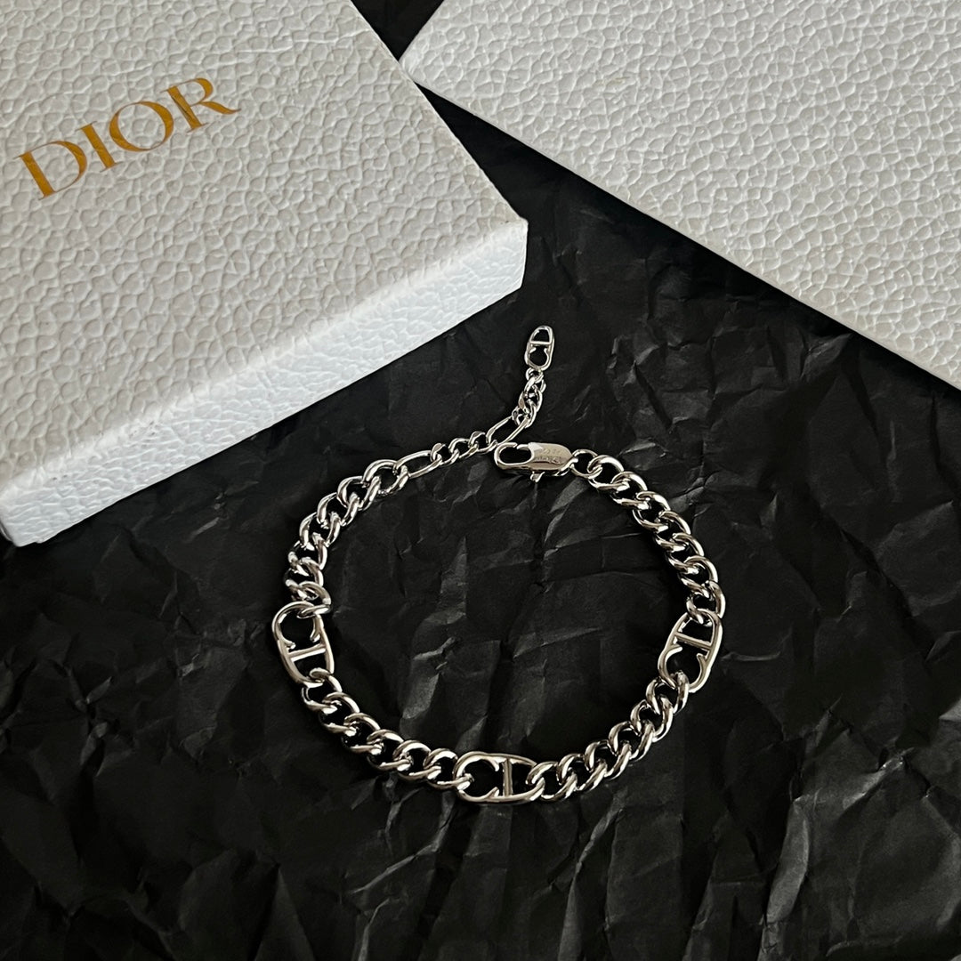 CD 26S Logo Link Chain Bracelet In Silver Metal 633147