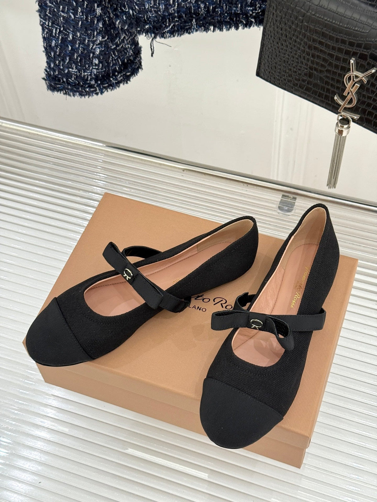 GR 26s Mary Jane Flats Black Fabric 164782