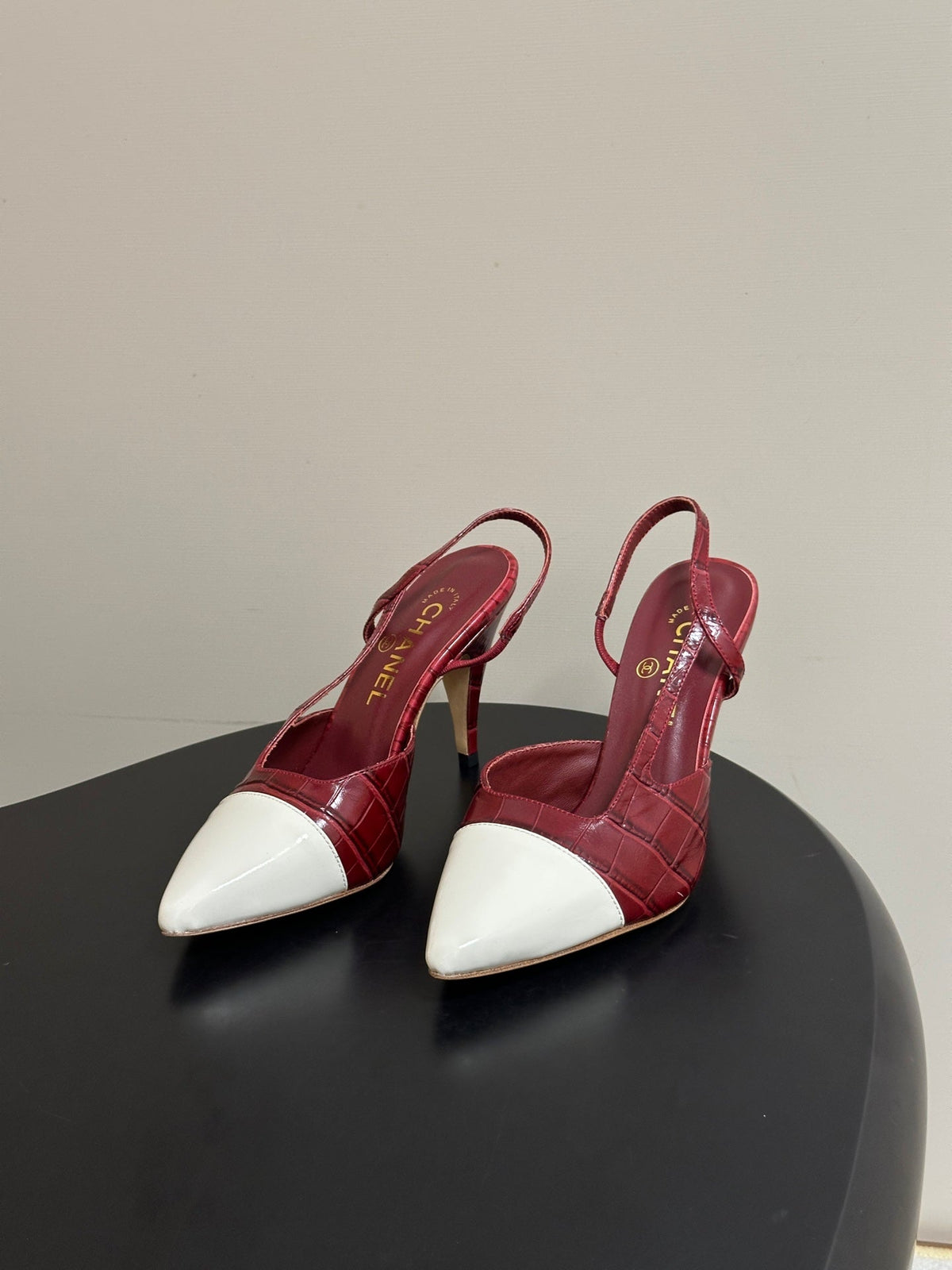 Chanel 26s Pointed Toe High Heel Slingbacks 8.5 Cm Dark Red Mix White Lambskin