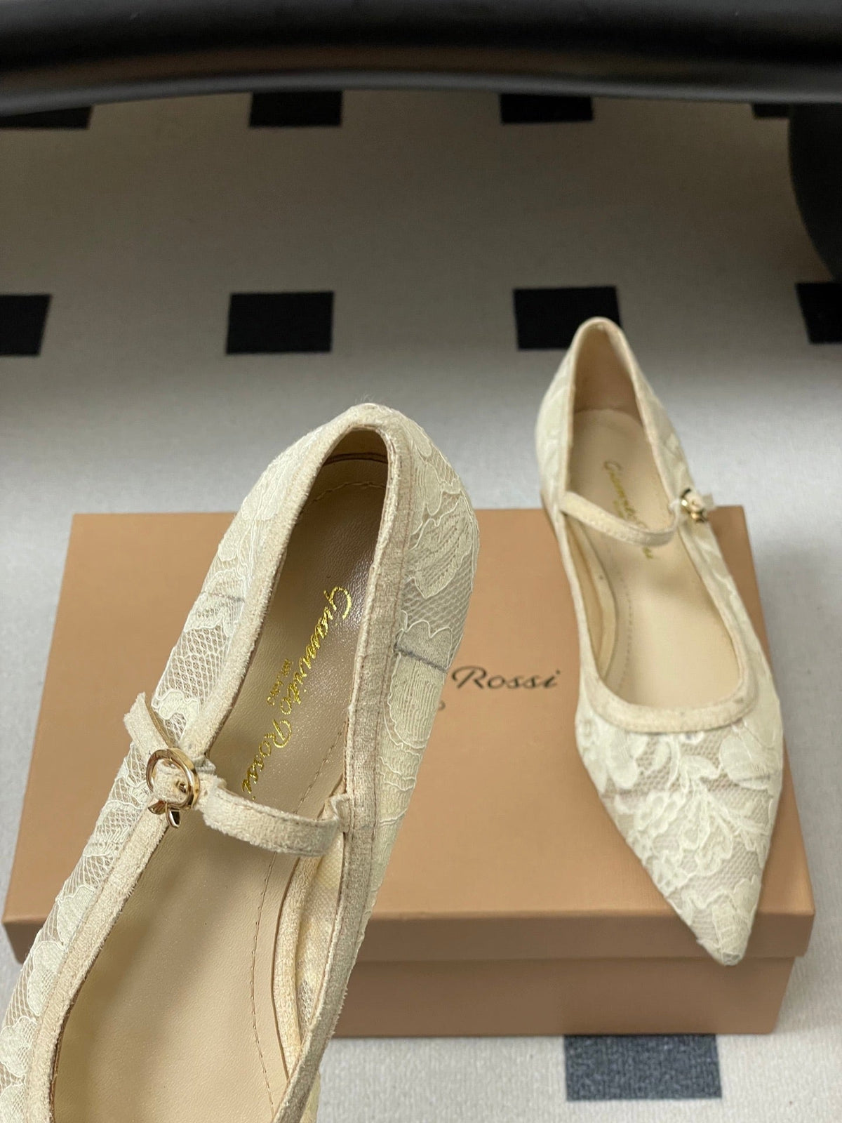 GR 26s Mary Jane Cream White Lace 164798