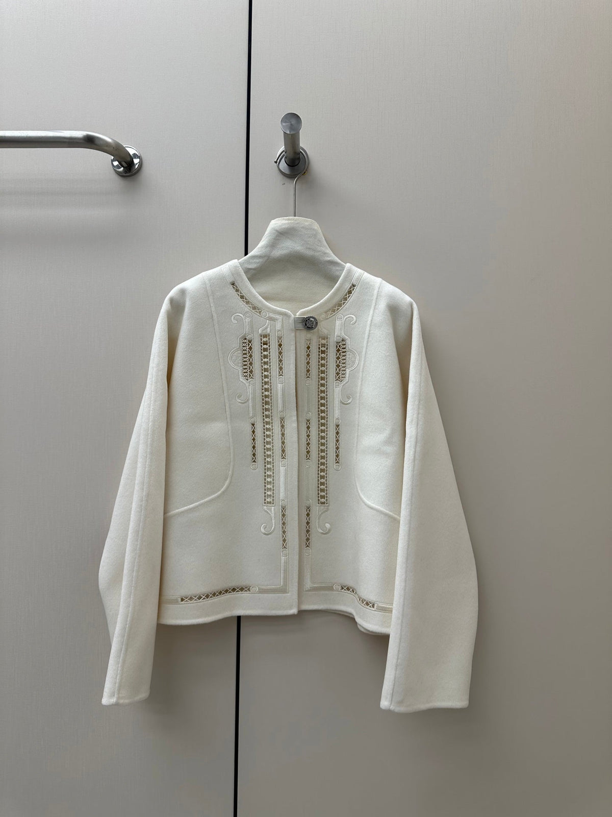HM 26K Embroidered Jacket L'Enseigne du Sellier Wool Cashmere 435166