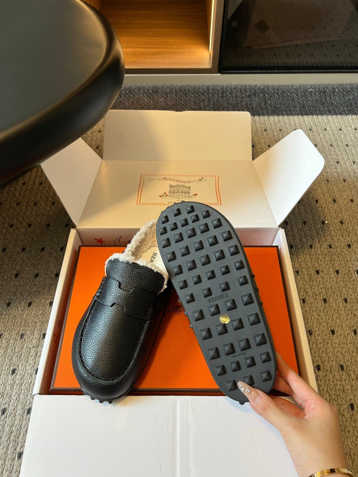 HM 26S Destin Mules Black Calfskin