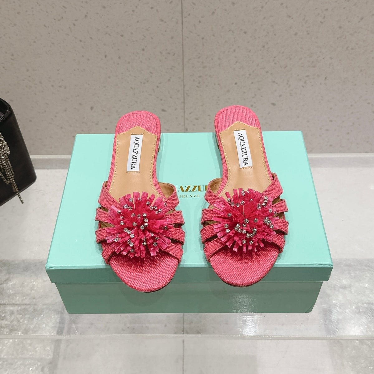 Aquazzura 26s Sandals Pink Woven Raffia 820471