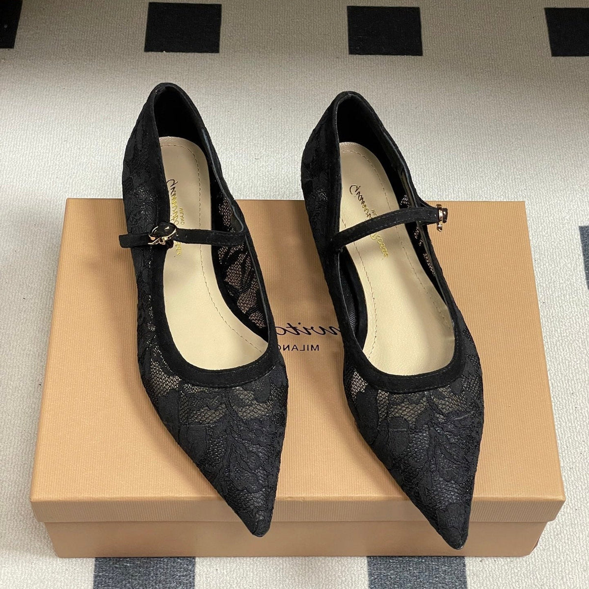 GR 26s Mary Jane Black Lace 164800