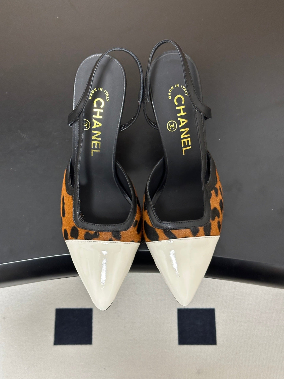 Chanel 26s Pointed Toe High Heel Slingbacks 8.5 Cm Brown Pony Hair White Toe