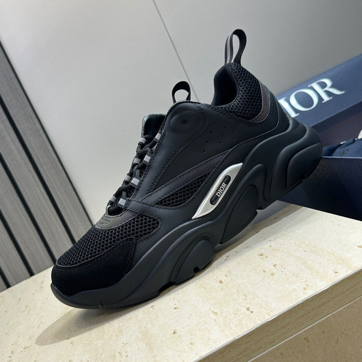 CD 26s Men B22 Sneakers Black Mesh 731952