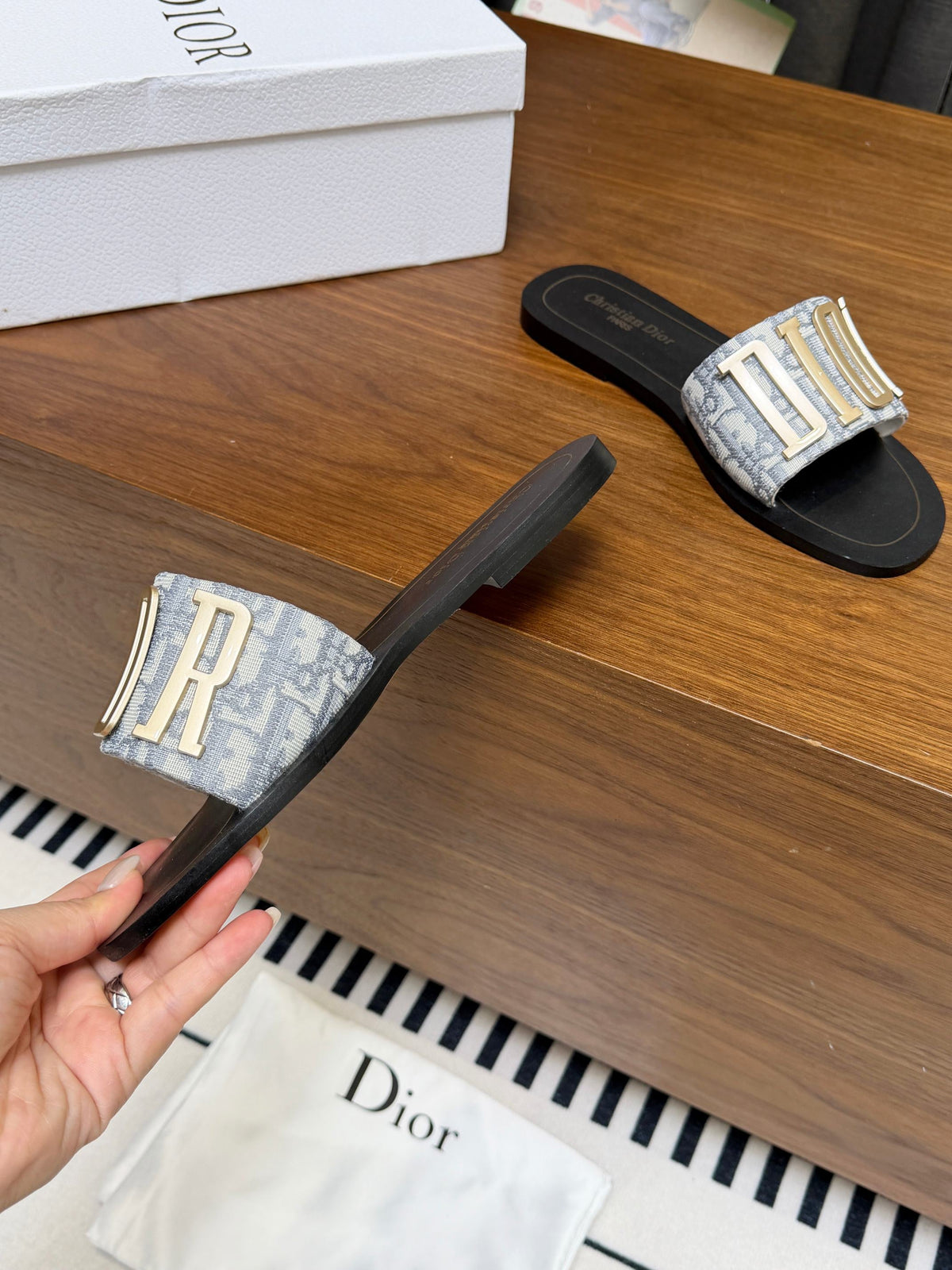 CD 26s D Way Slide Light Grey Dior Oblique Embroidered Cotton With Gold Hardware 624195