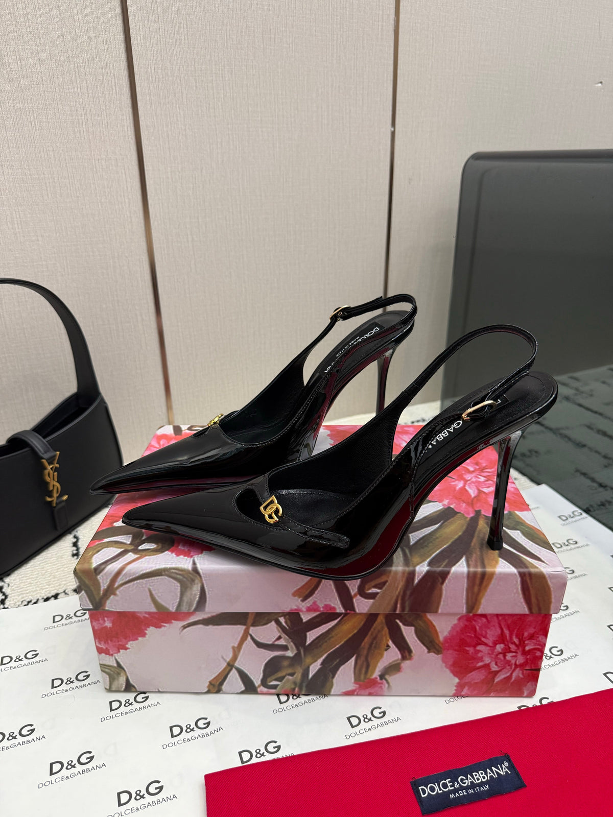 DG 26FW Logo Slingback Pumps 10cm Patent Leather 179861