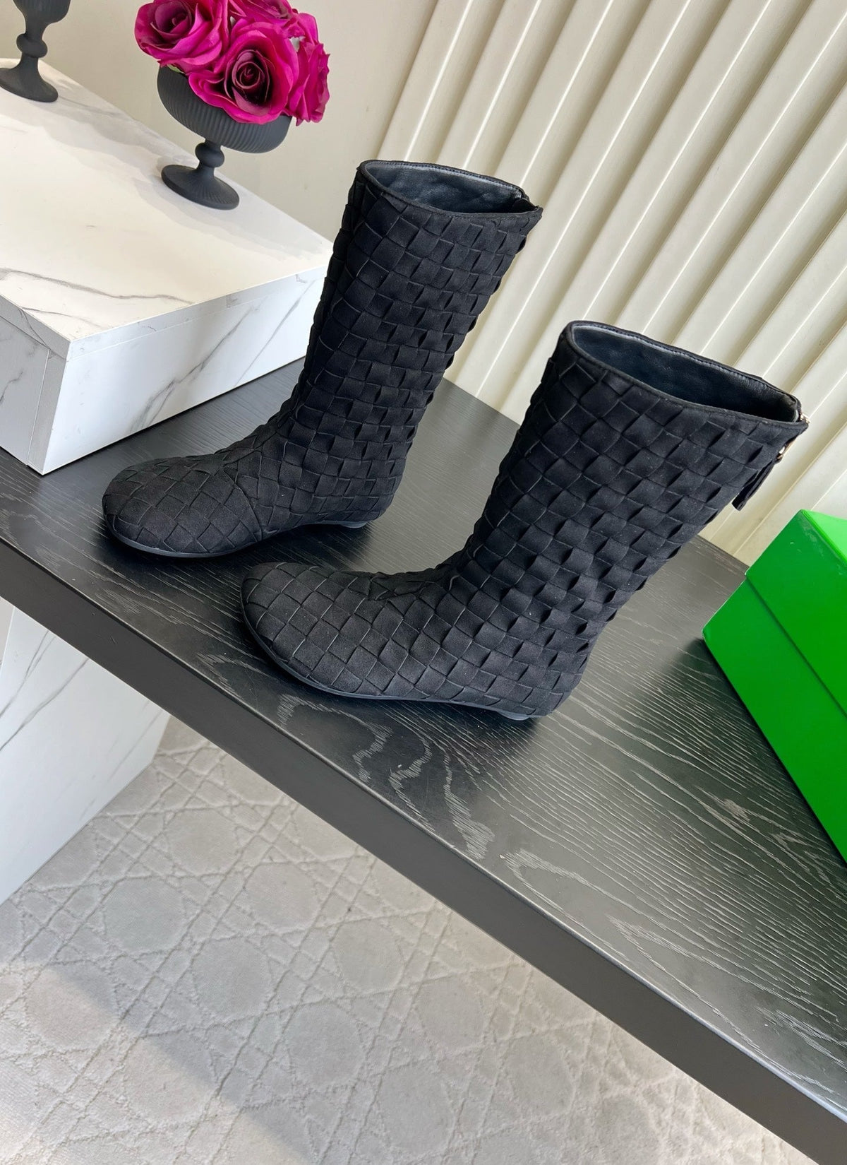 BV 26S Atomic Boots Intrecciato Black Sude 136463