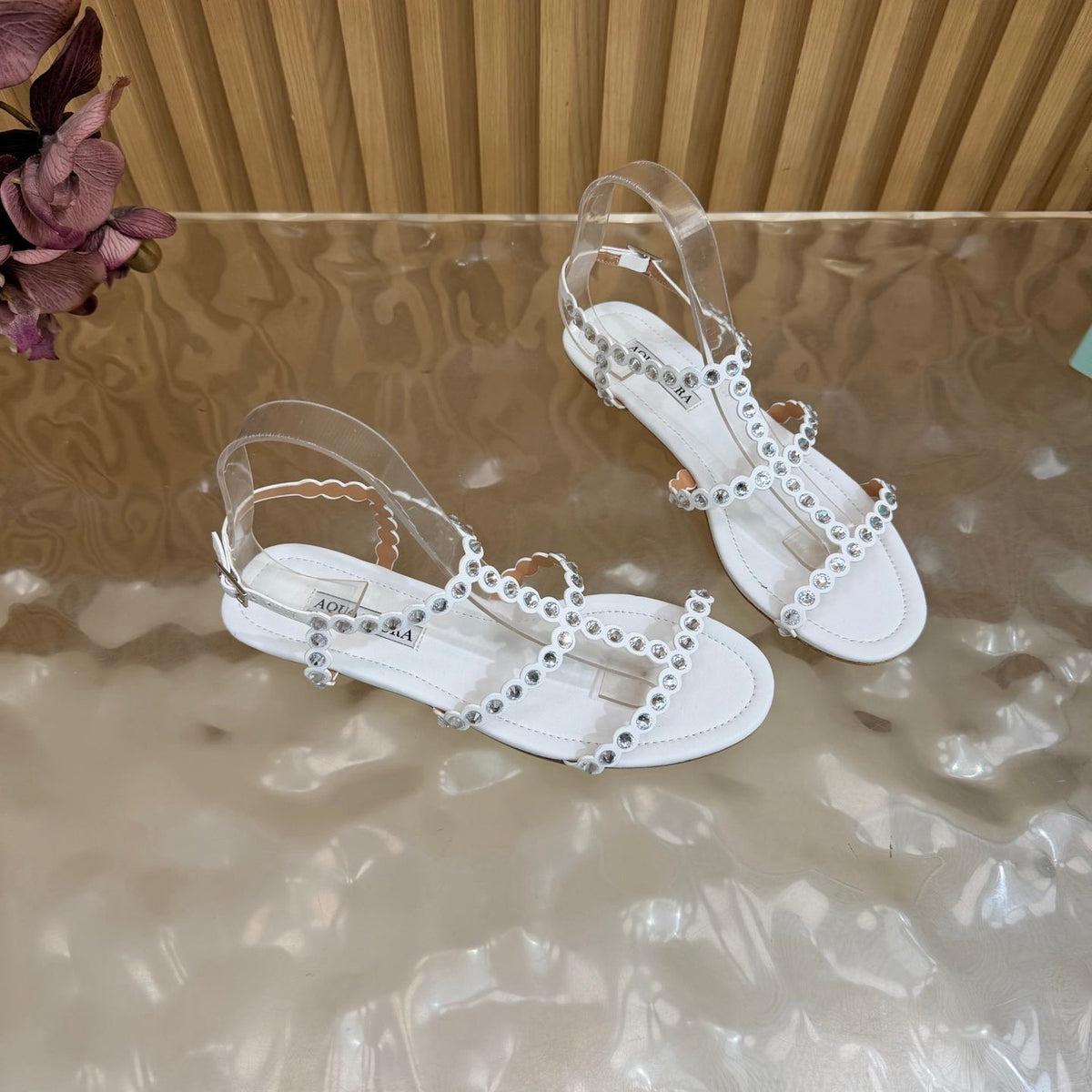 Aquazzura 26s Flat Sandals White Calfskin Crystal Embellished 310574