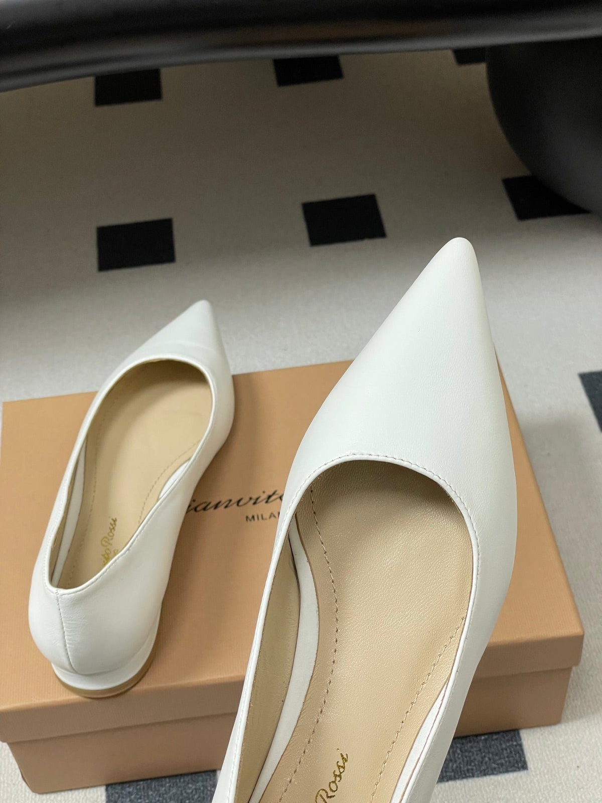 GR 26s Flats White Calfskin 164794