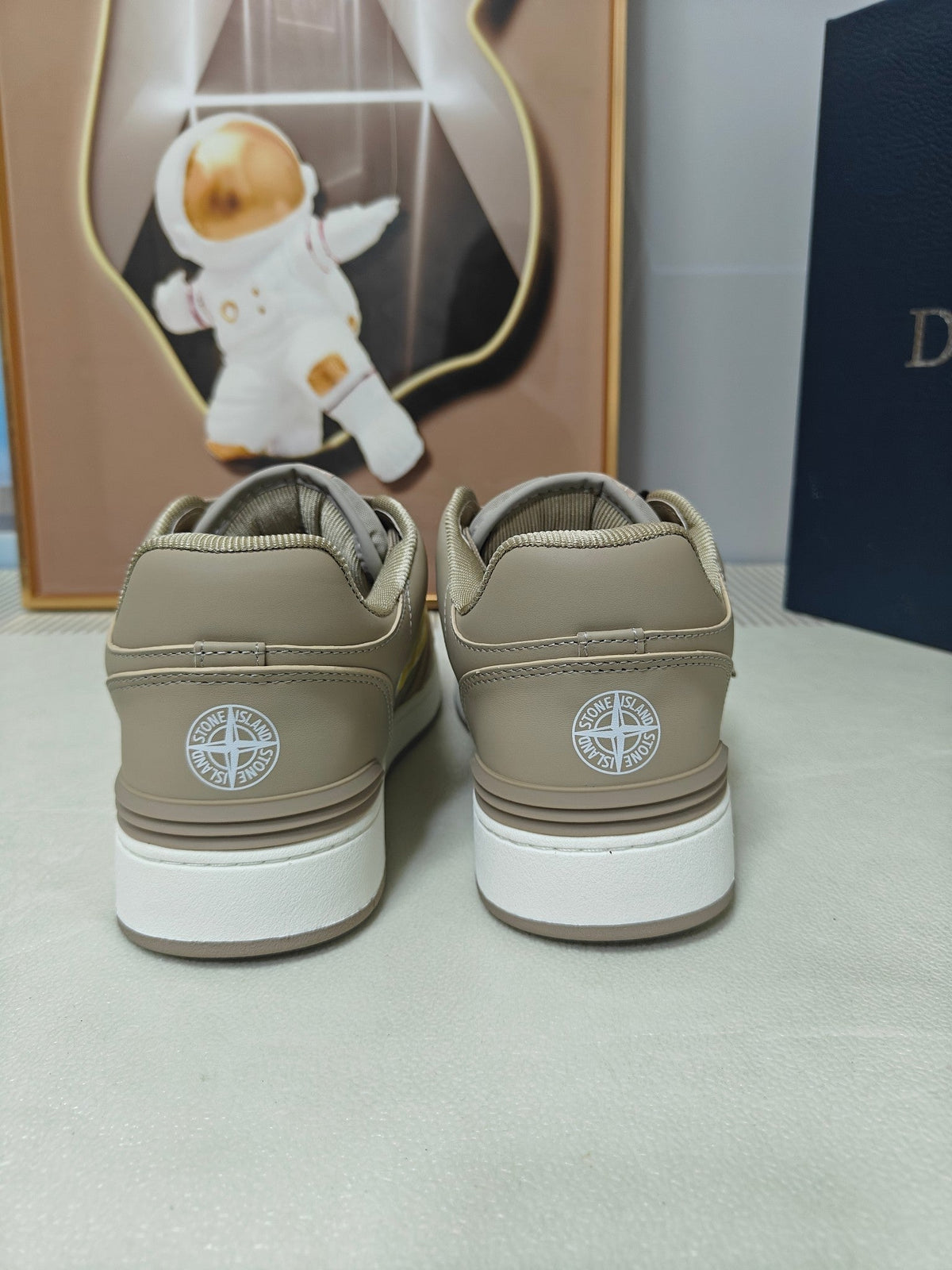CD 26s Low Top Sneaker Light Brown Calfskin 728419
