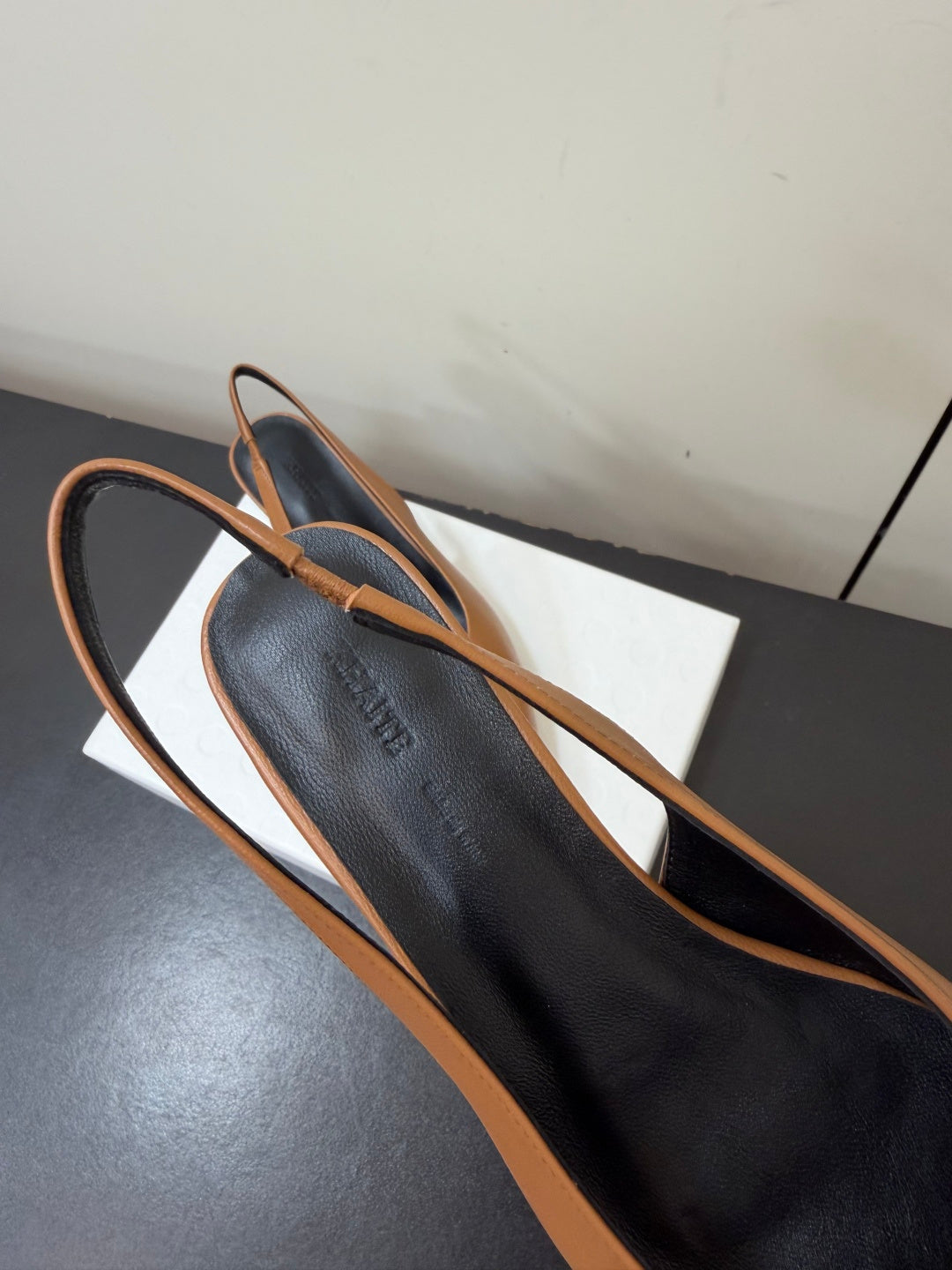 Khaite 26s Mercere Slingbacks 5cm Camel Leather 909458