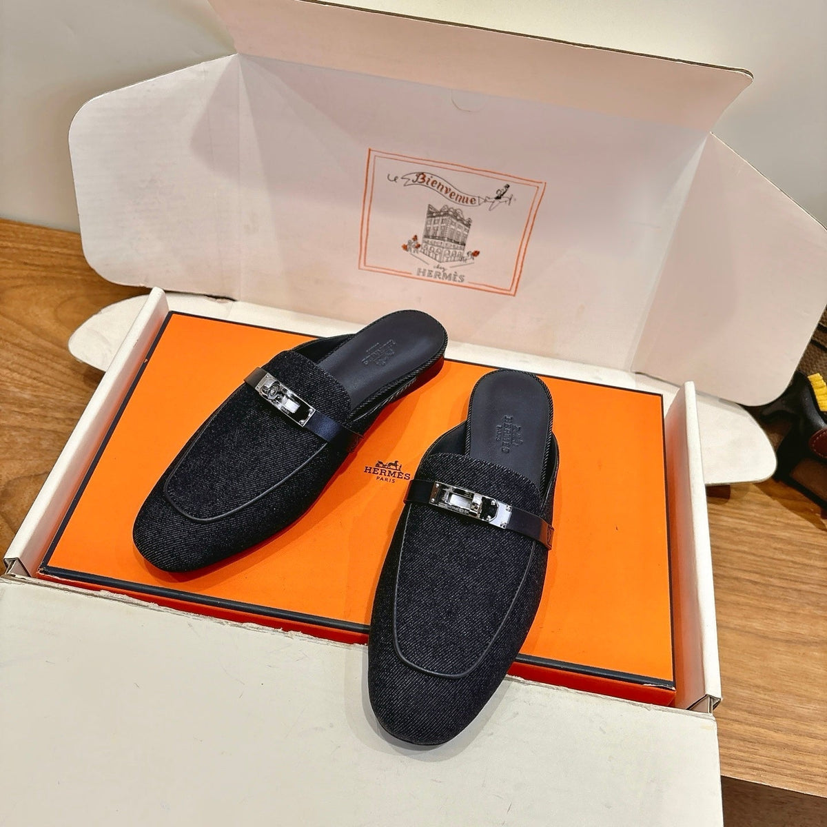 HM 26s Oz Mule Black Denim Silver Hardware