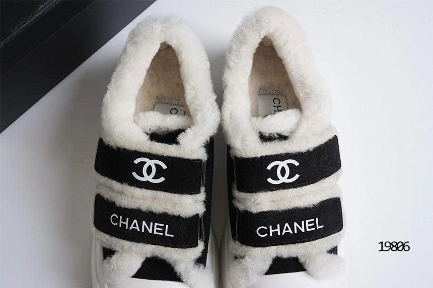 CC 26s Sneakers Black White Wool Suede