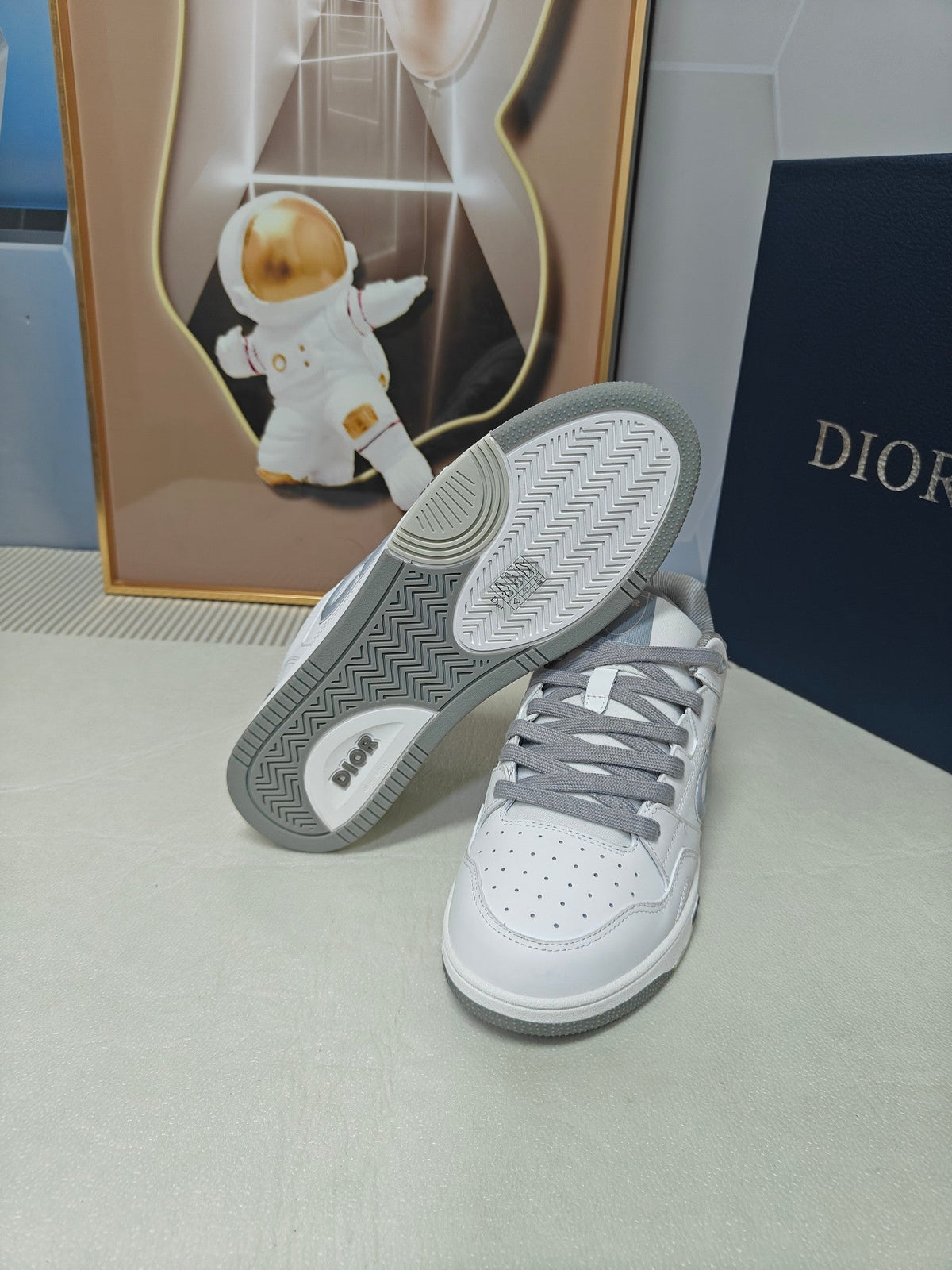 CD 26s Low Top Sneaker White Grey Calfskin 831492
