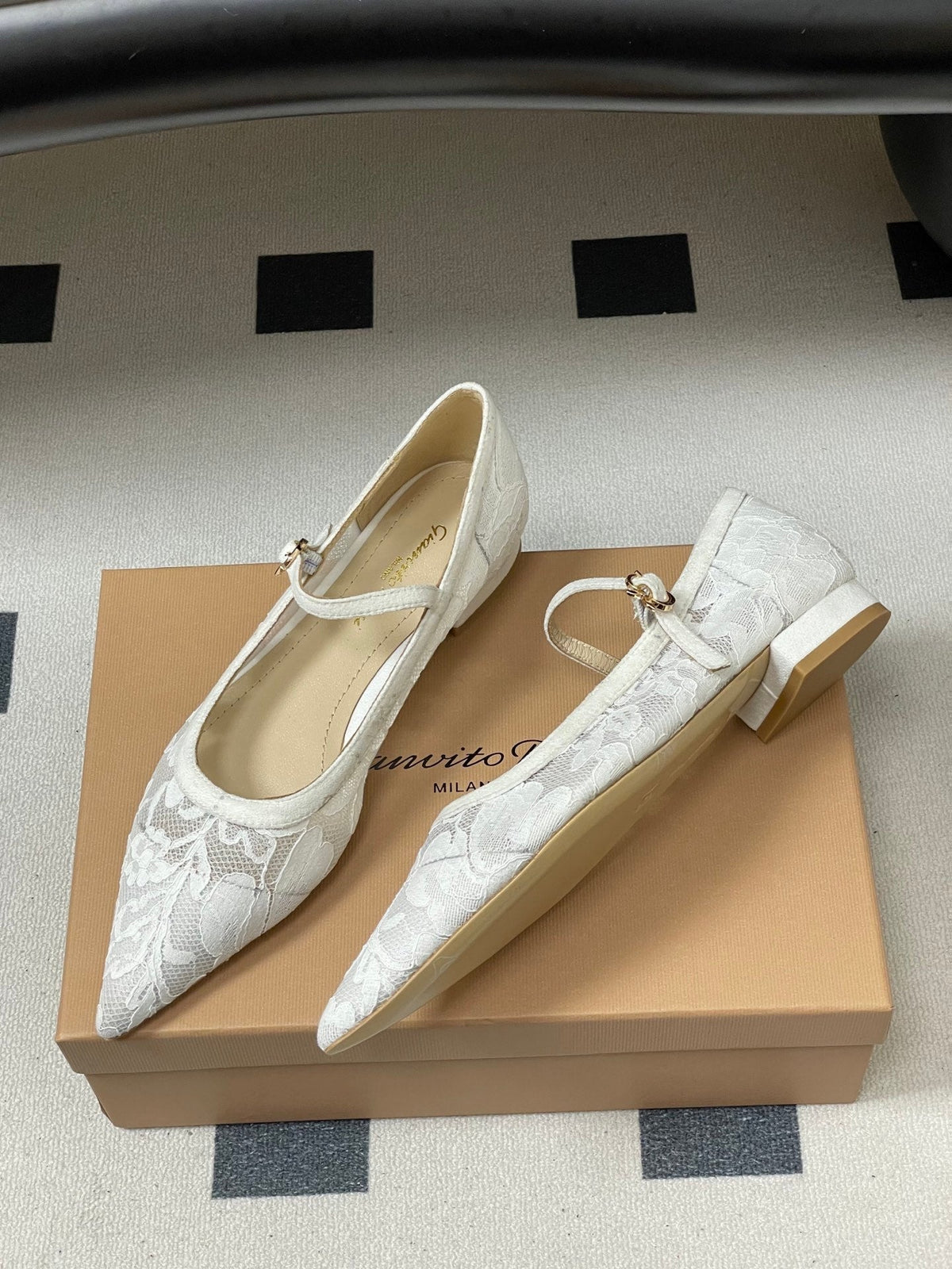 GR 26s Mary Jane White Lace 164801