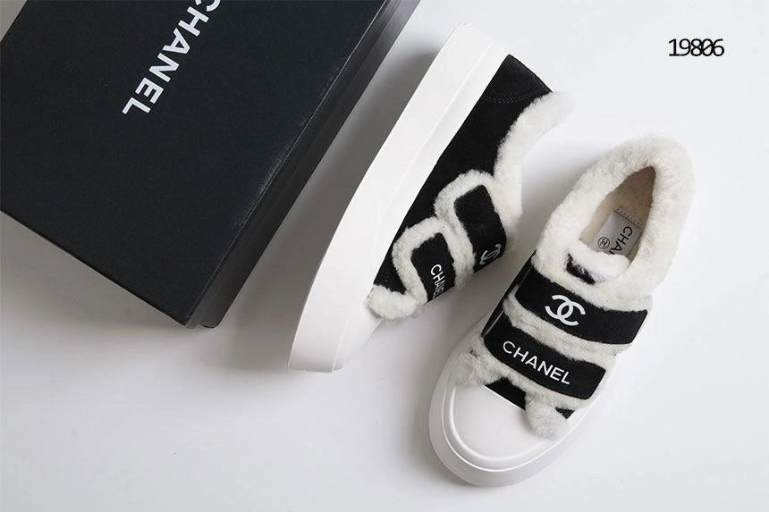 CC 26s Sneakers Black White Wool Suede