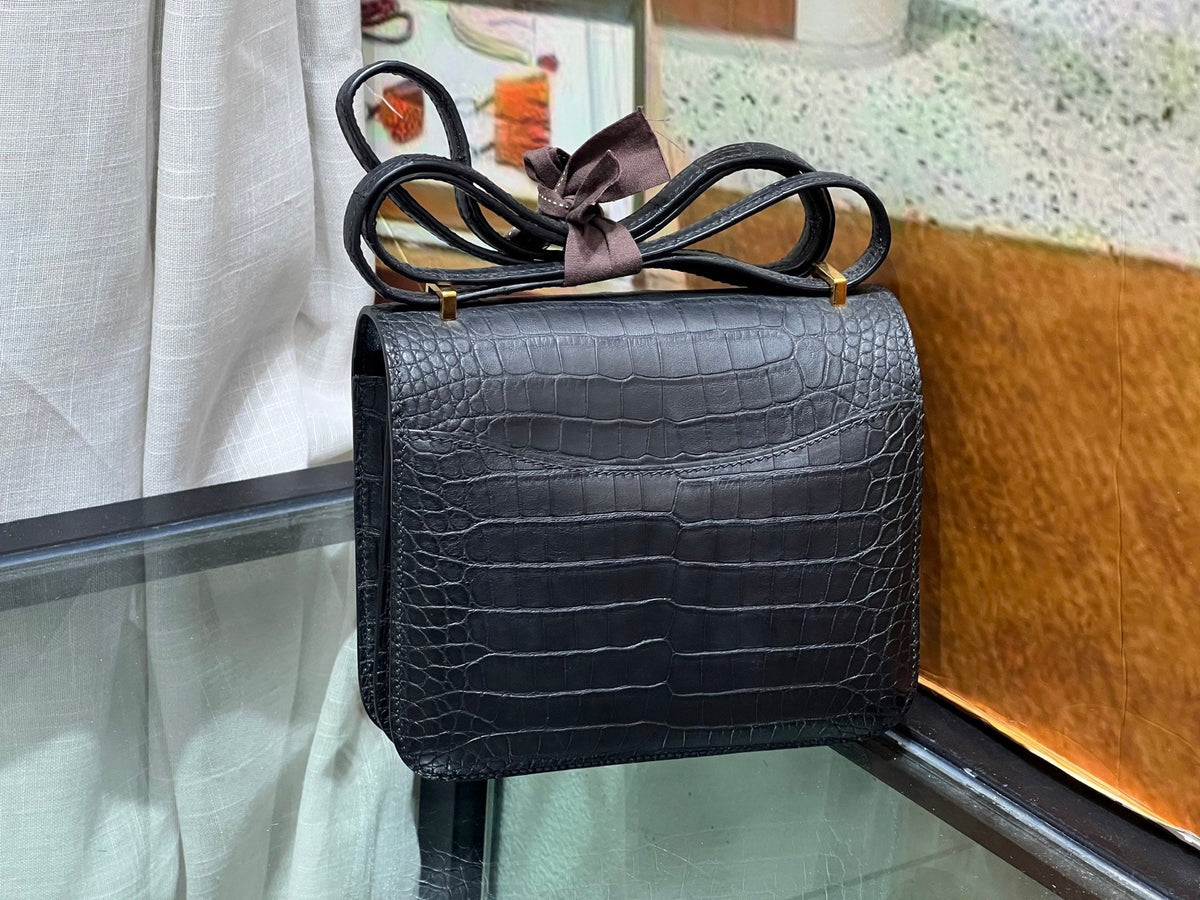 High-end Hermes 2026 Constance Bag 19cm Crocodile Leather