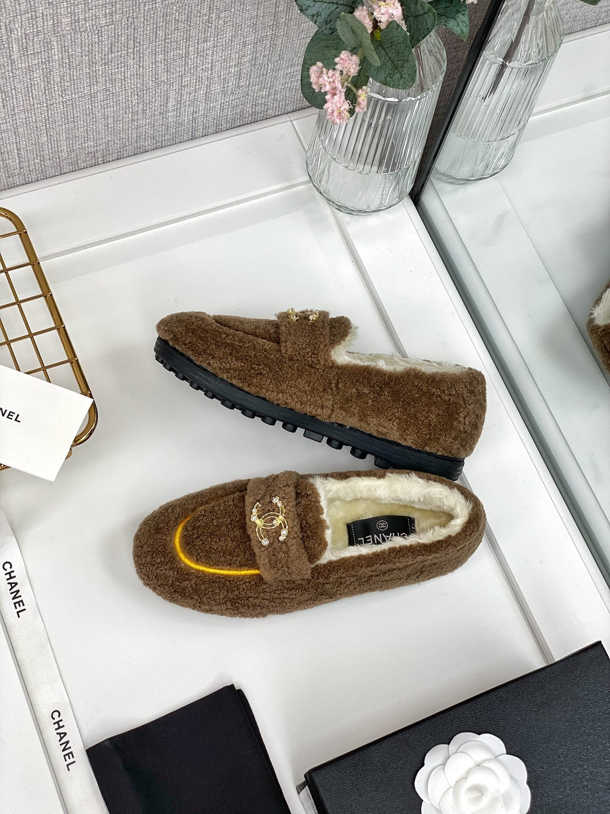 CC 26FW Shearling-Lined Loafers Brown 162272