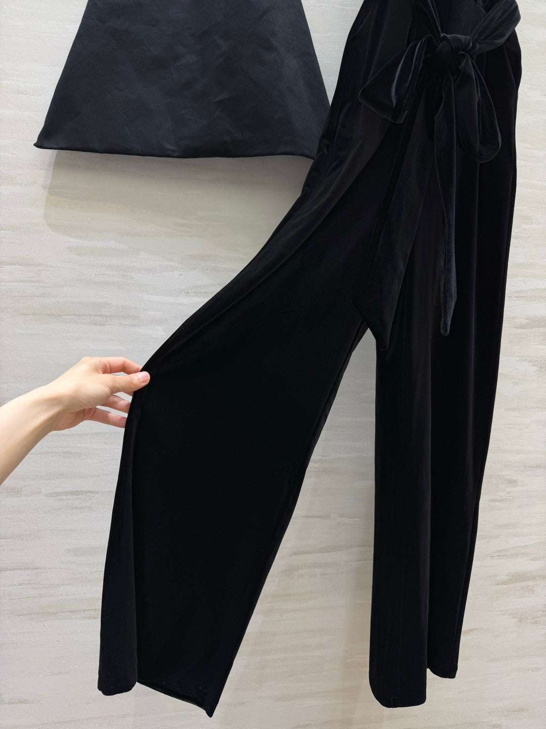YSL 26FW Velvet Lace Halter-Neck Wide-Leg Jumpsuit Black Velvet 441671