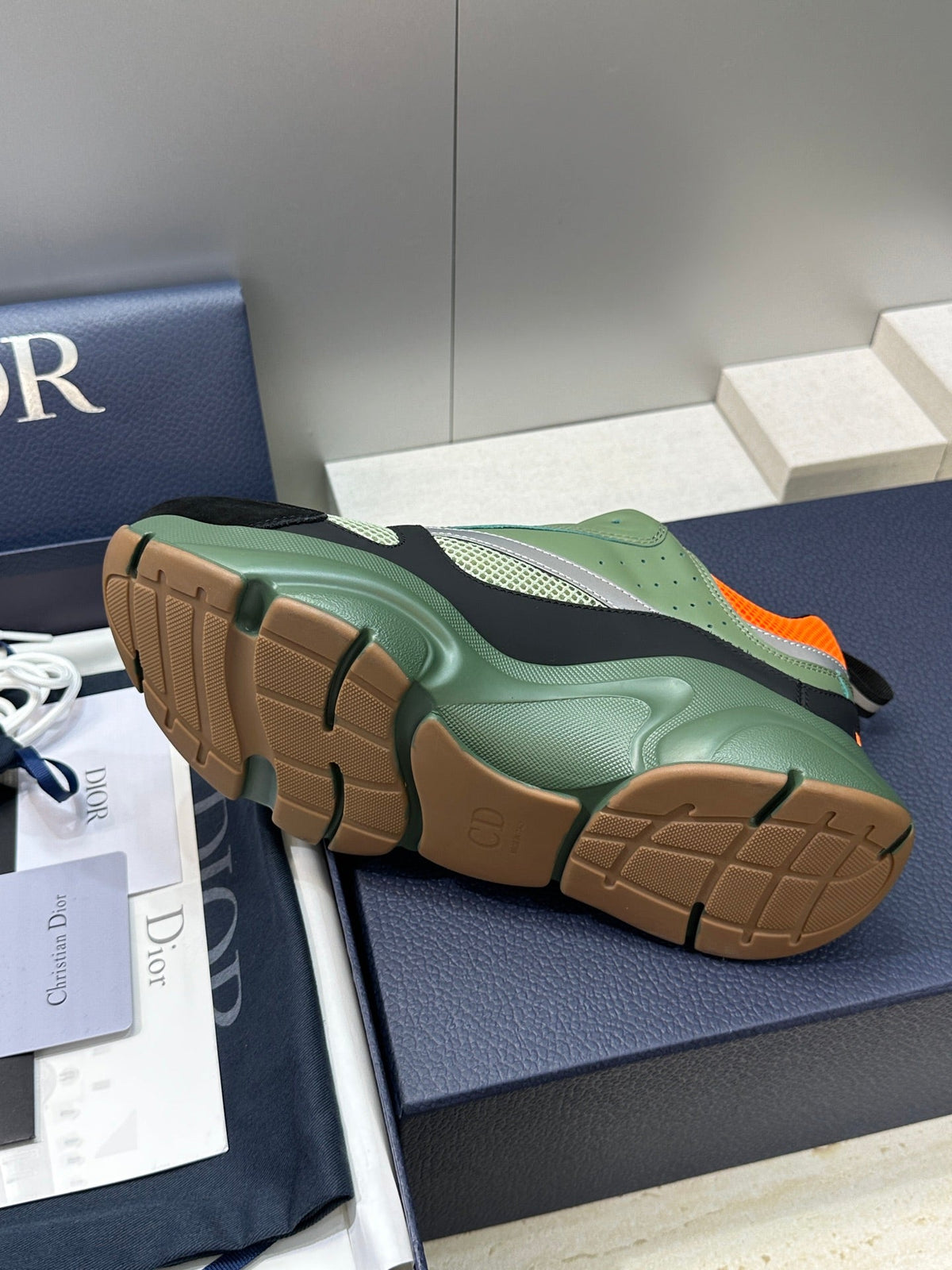 CD 26s Men B22 Sneakers Khaki Green Light Green Mesh Orange Trim 825104