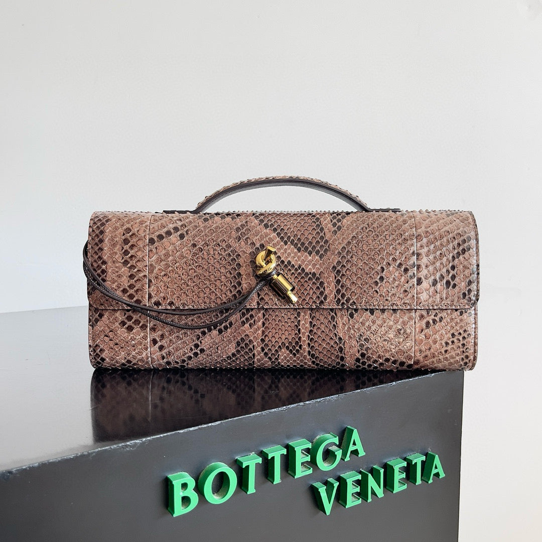 BV Long Clutch Andiamo With Handle 31cm Python Lambskin