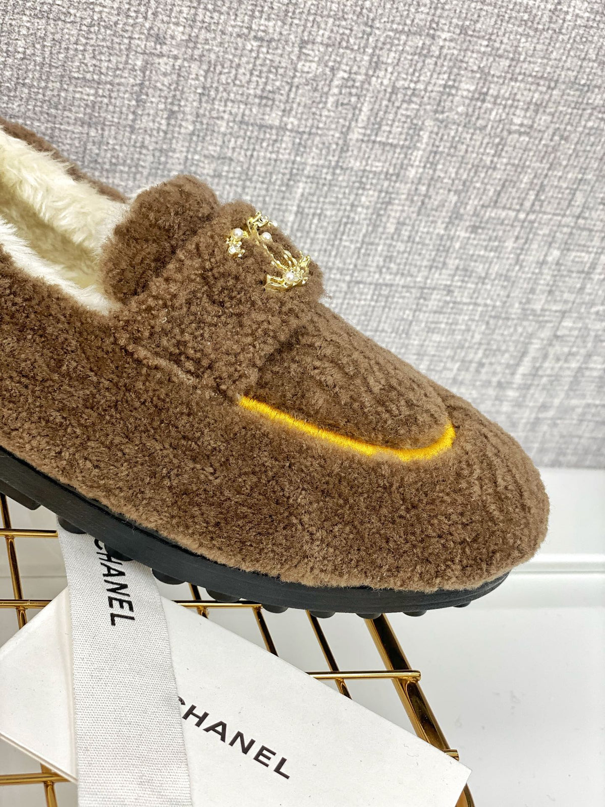CC 26FW Shearling-Lined Loafers Brown 162272