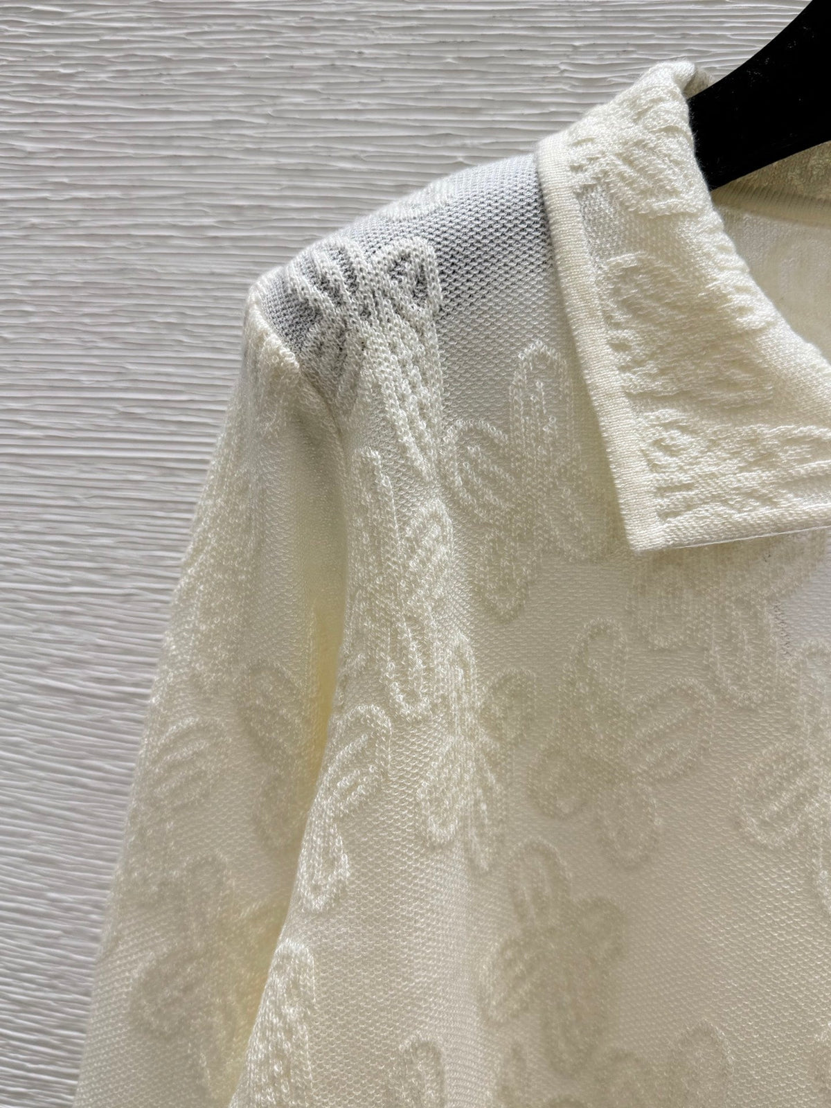 CD 26FW Collared Knit Cardigan Button-Front Embroidered Logo Cream Wool 313337