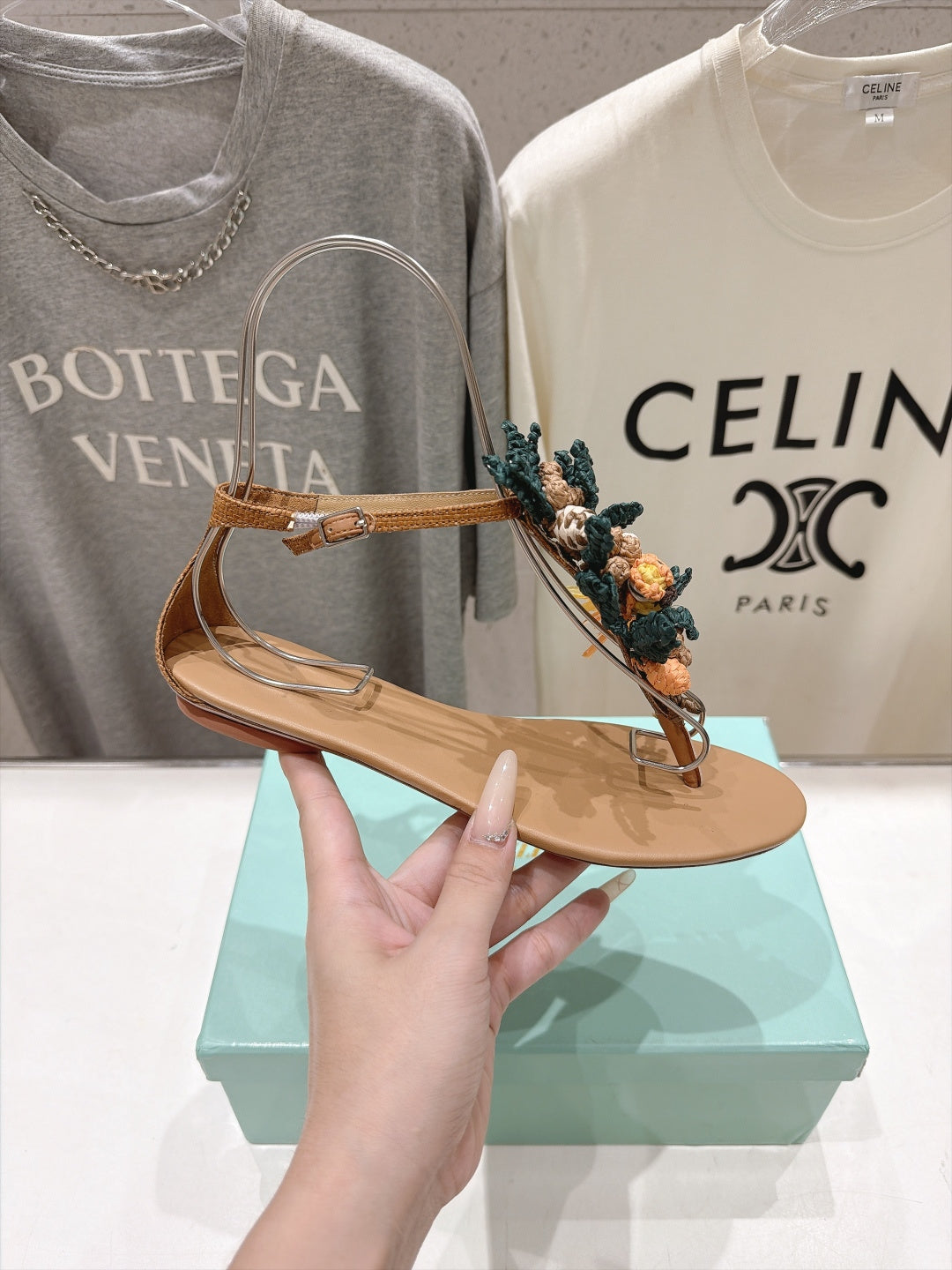 Aquazzura 26s Floral Applique Thong Sandals Brown Calfskin 618402