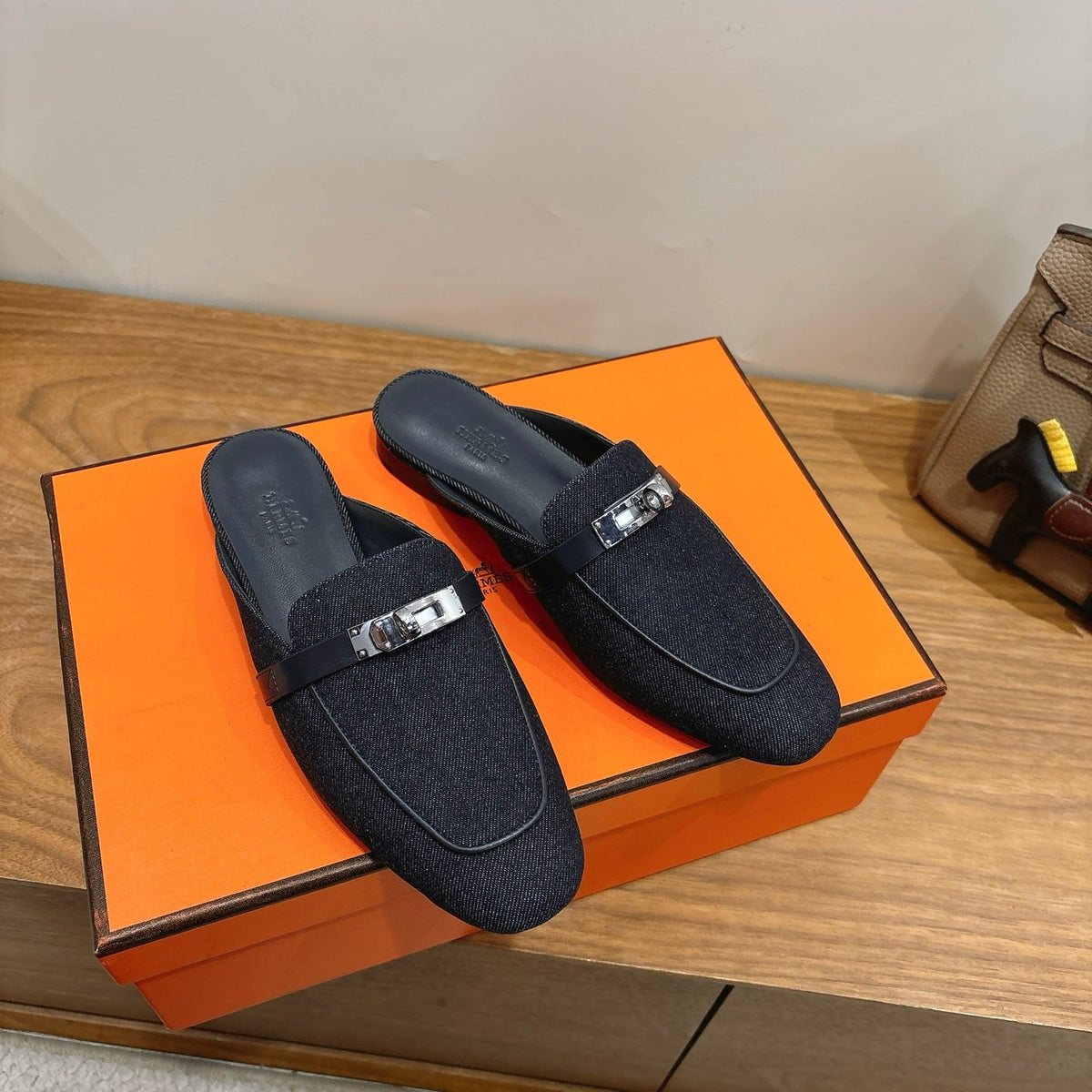HM 26s Oz Mule Black Denim Silver Hardware