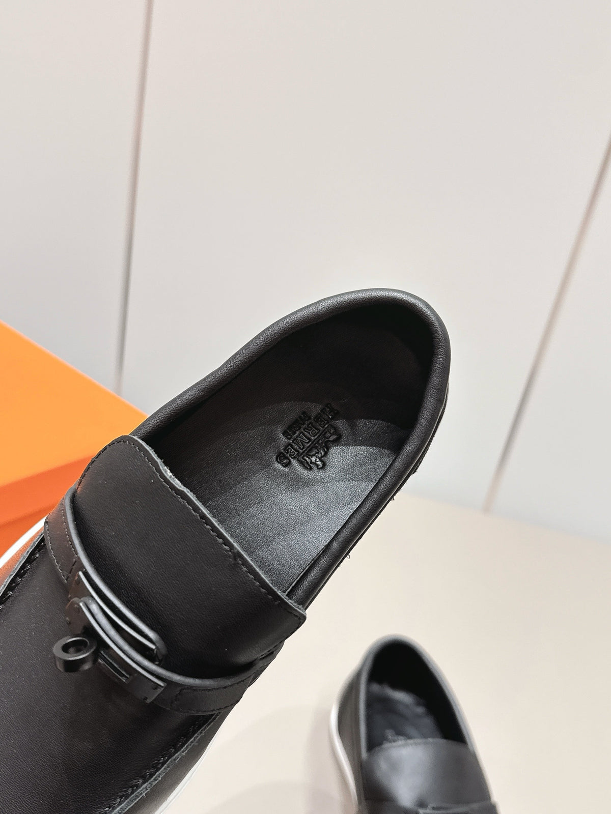 HM 26S Kelly Paris Loafers Black Calfskin Black Hardware