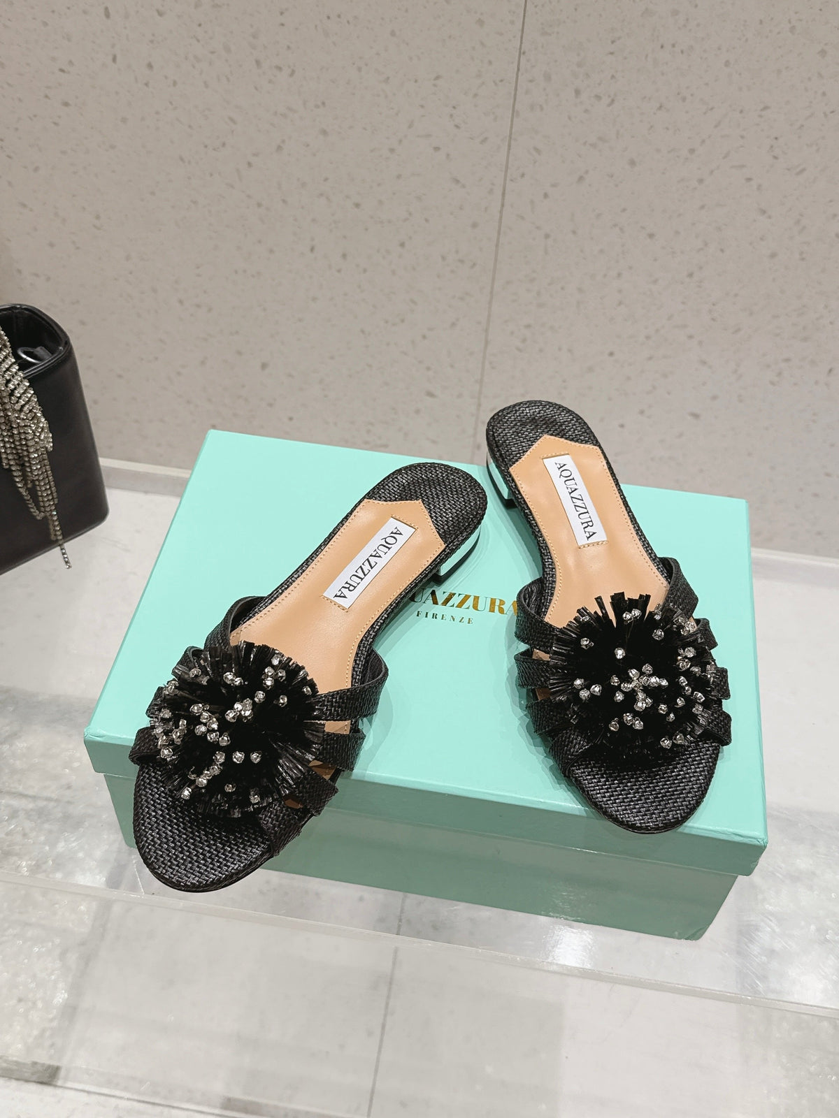 Aquazzura 26s Sandals Black Woven Raffia 301495