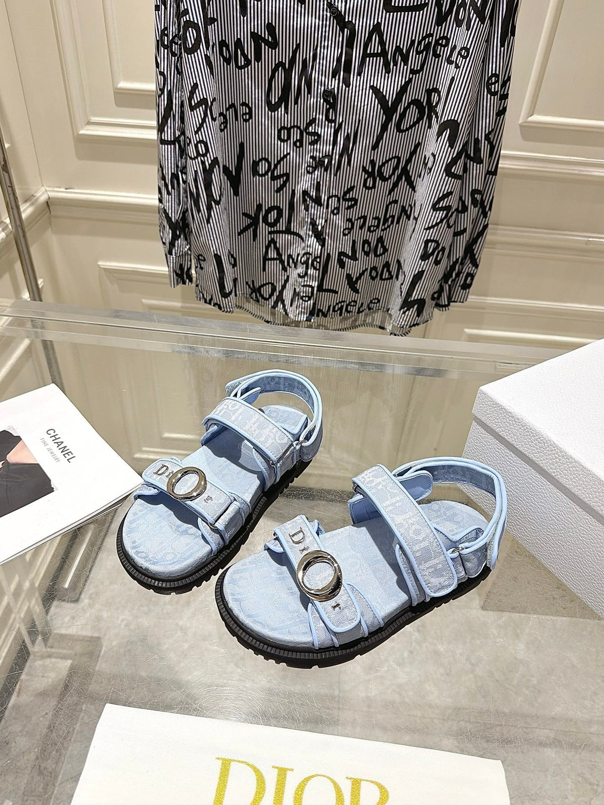 CD 26s Velcro Sandals Light Blue Oblique Canvas 592814