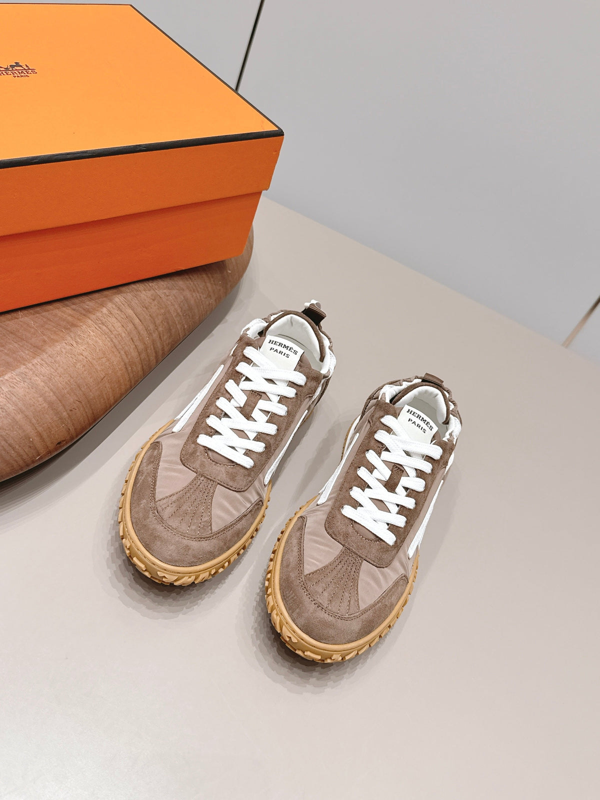 HM 26S Bouncing Sneakers Brown Nylon Suede