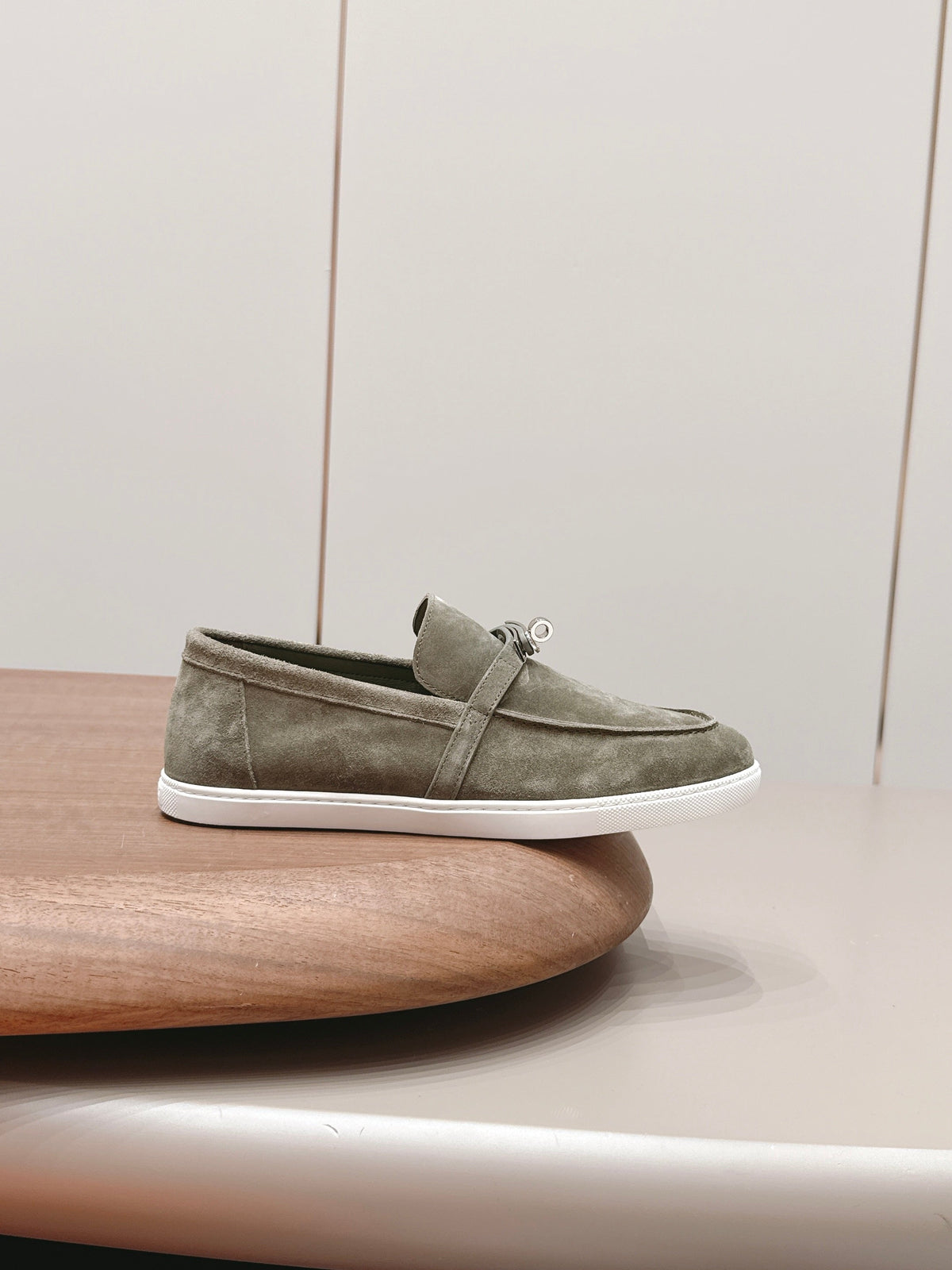 HM 26S Kelly Paris Loafers Olive Green Suede Silver Hardware