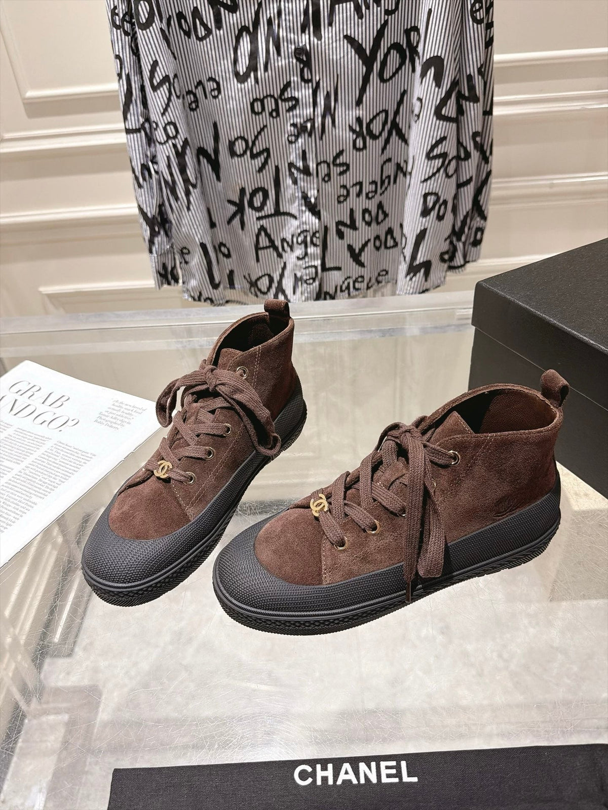 CC 26s Lace-Up High-Top Sneakers Brown Suede 164803
