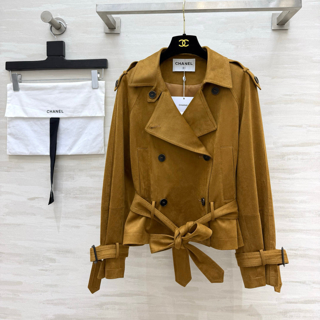 CC 26FW Cropped Double-Breasted Trench Jacket Epaulets Belted Waist Caramel Suede 441613