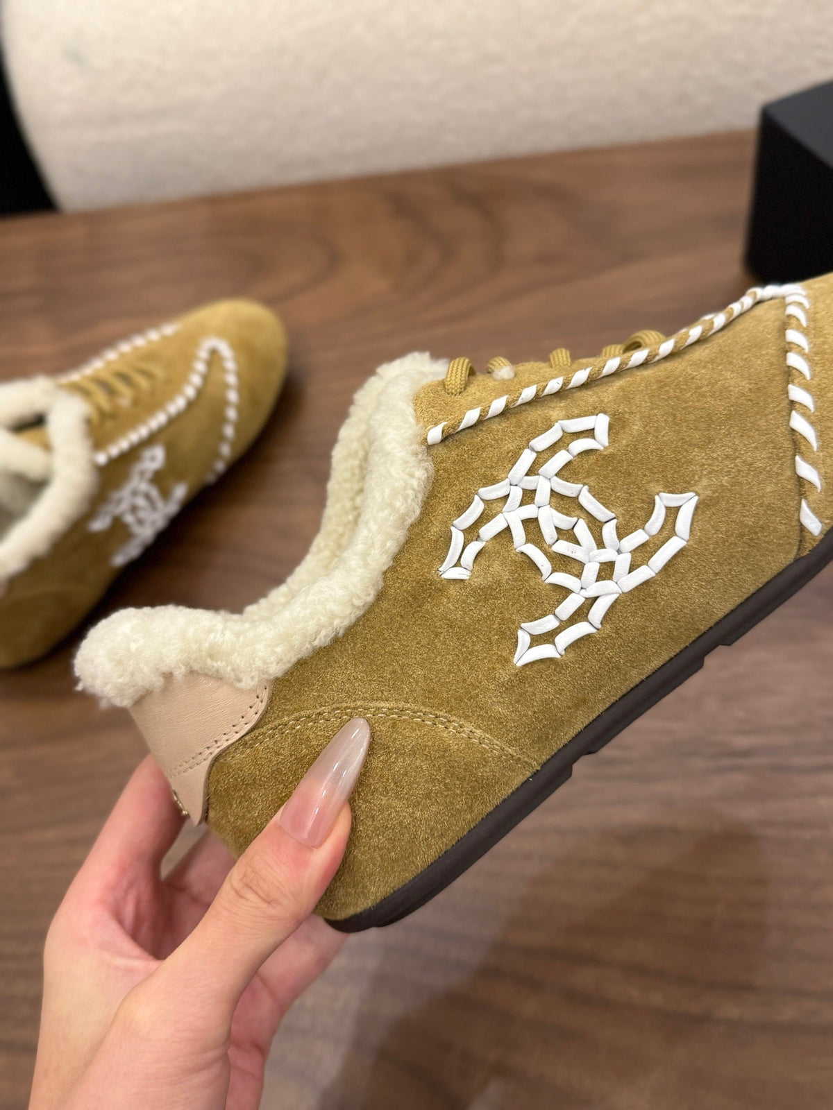Chanel 2026 Sneaker Suede Wool 173401