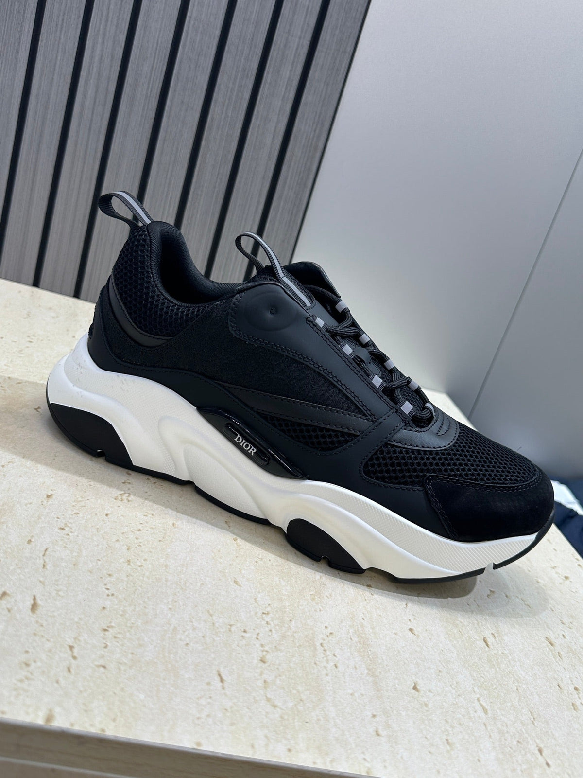 CD 26s Men B22 Sneakers Black Oblique Jacquard Canvas White Sole 628314