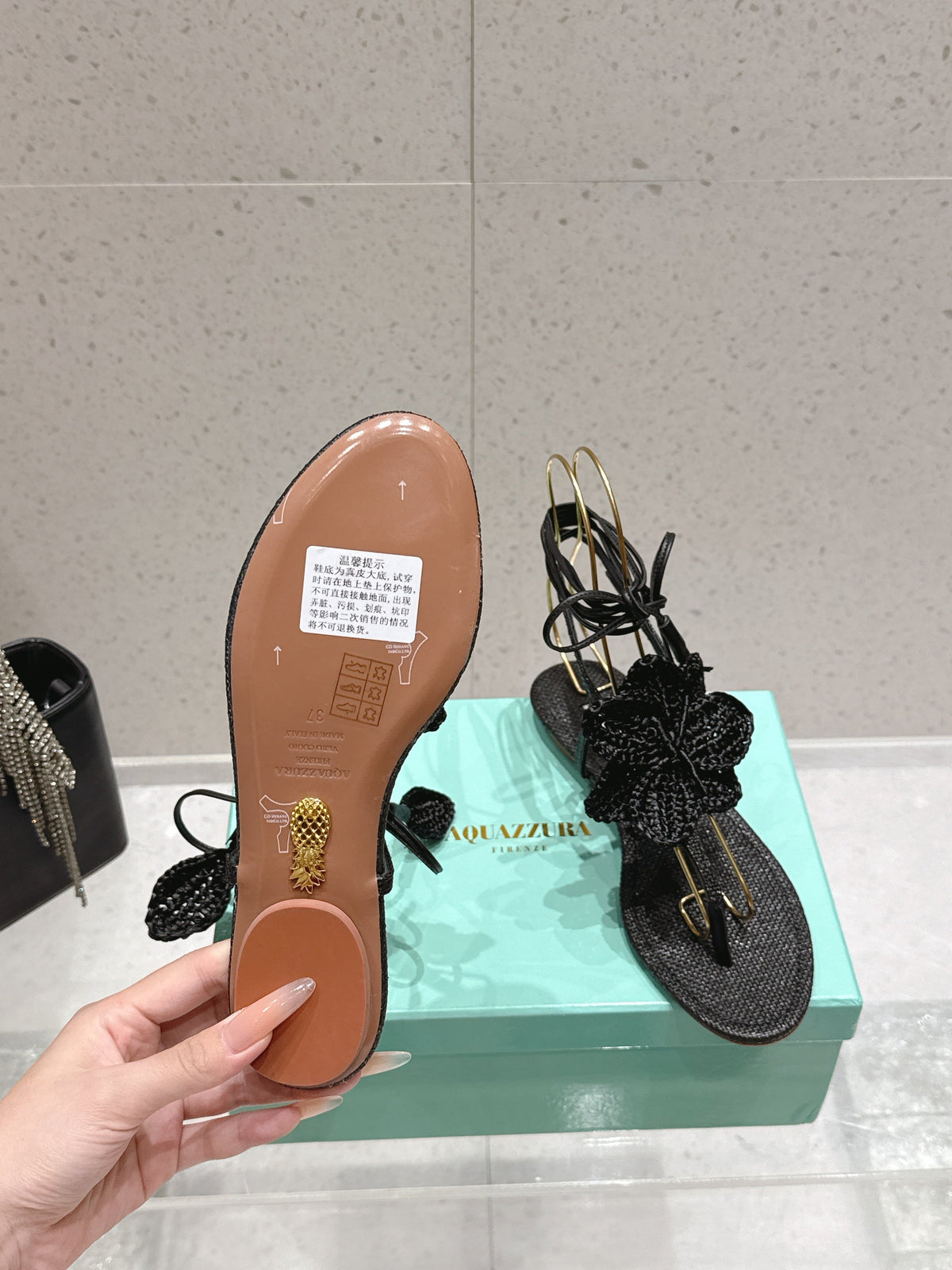 Aquazzura 26s Floral Thong Sandals Black Woven Raffia 842159