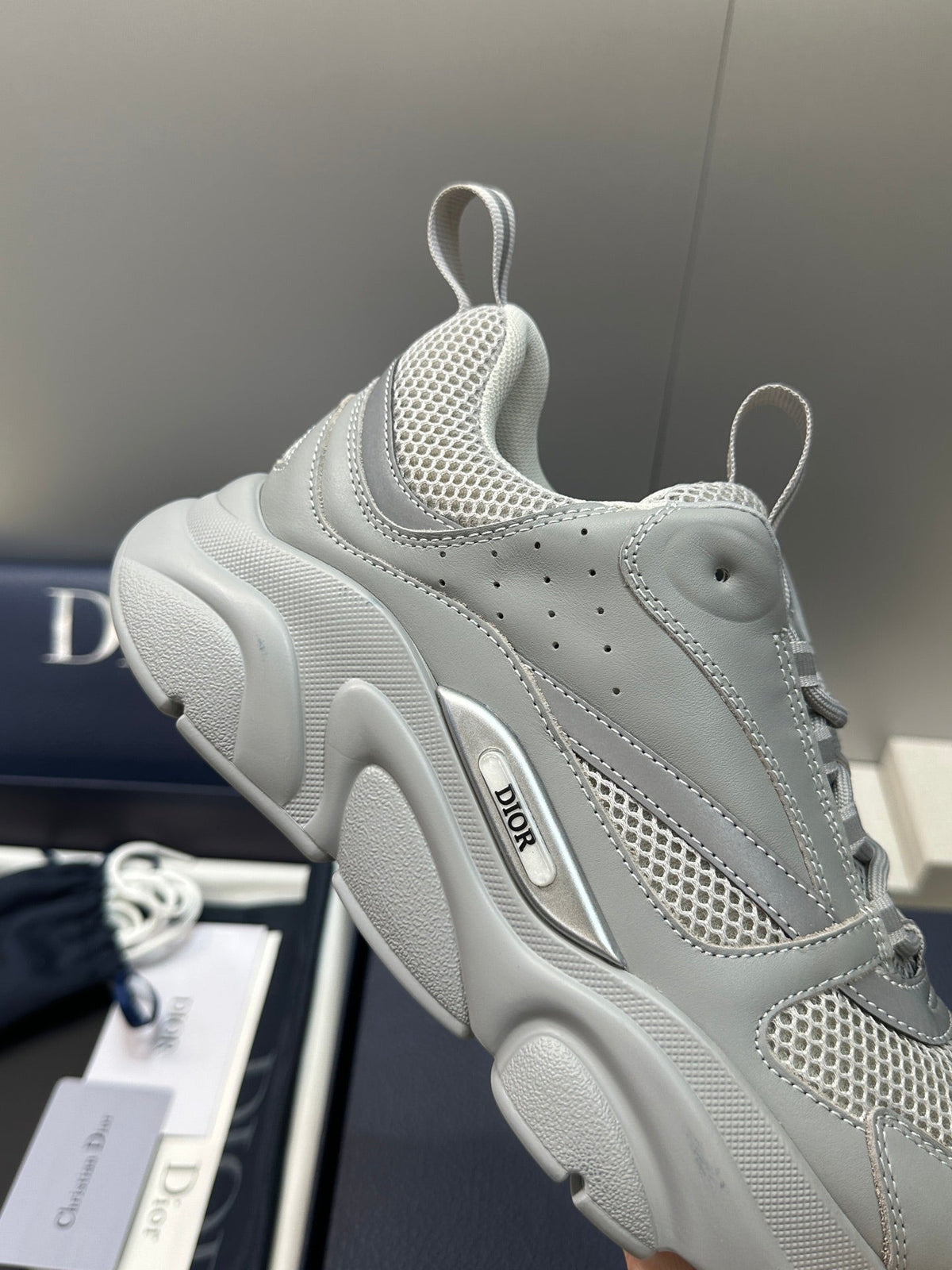 CD 26s Men B22 Sneakers Grey Mesh 618492