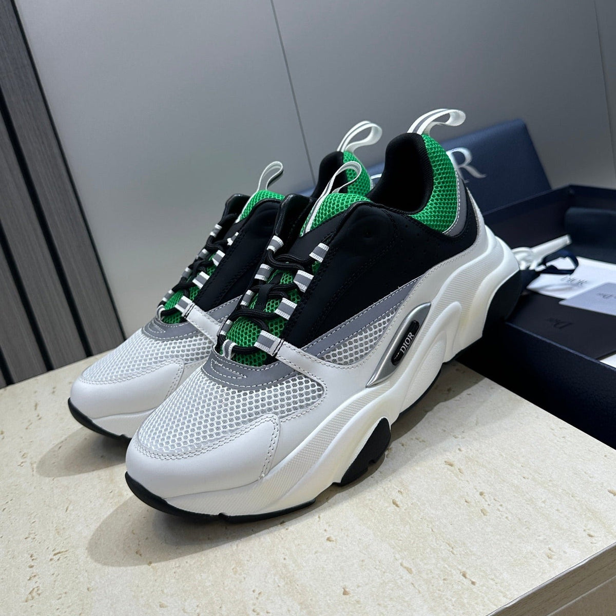 CD 26s Men B22 Sneakers White Black Green Mesh 391852