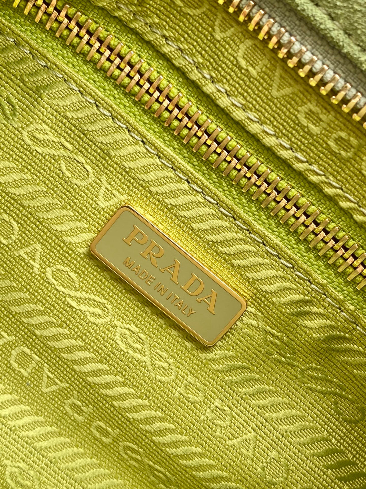 Prada 2026 Bonnie Handbag 24cm Suede