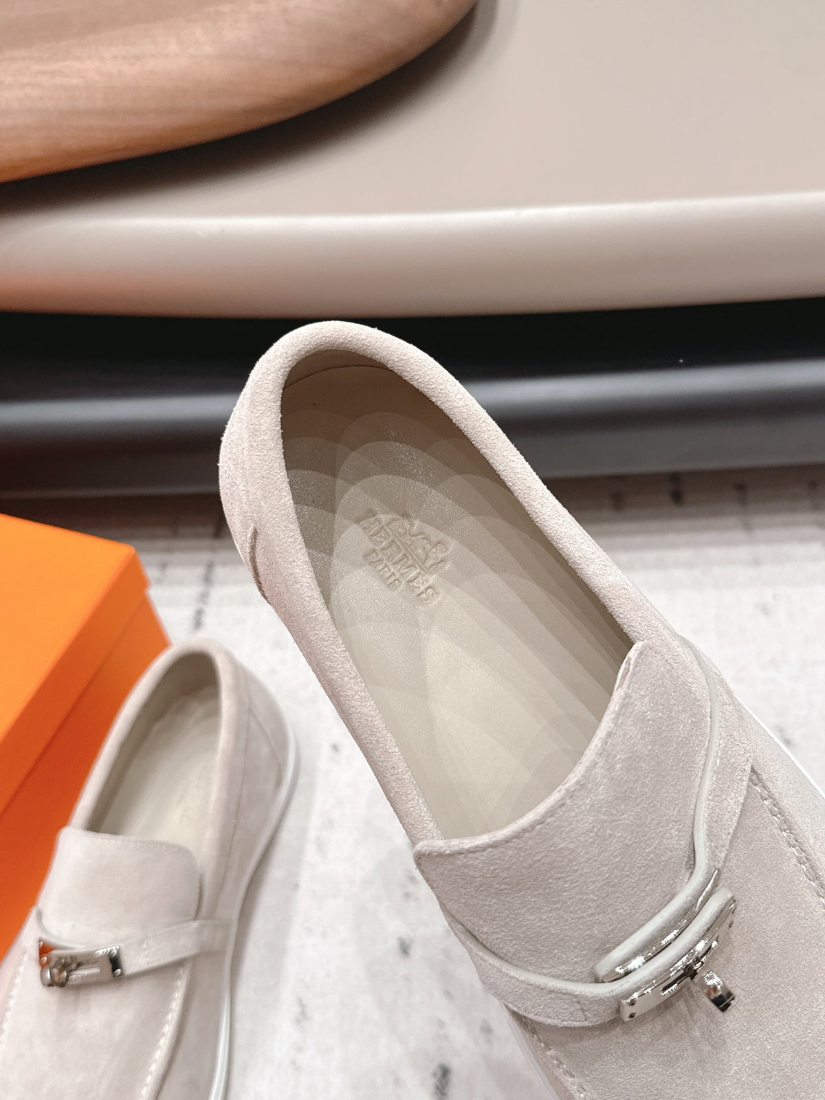 HM 26S Kelly Paris Loafers Light Grey Suede Silver Hardware
